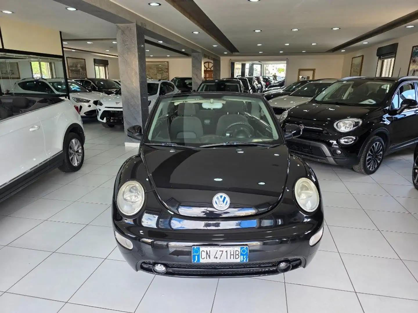 Volkswagen New Beetle 1.9 TDI 101CV Cabrio Noir - 2