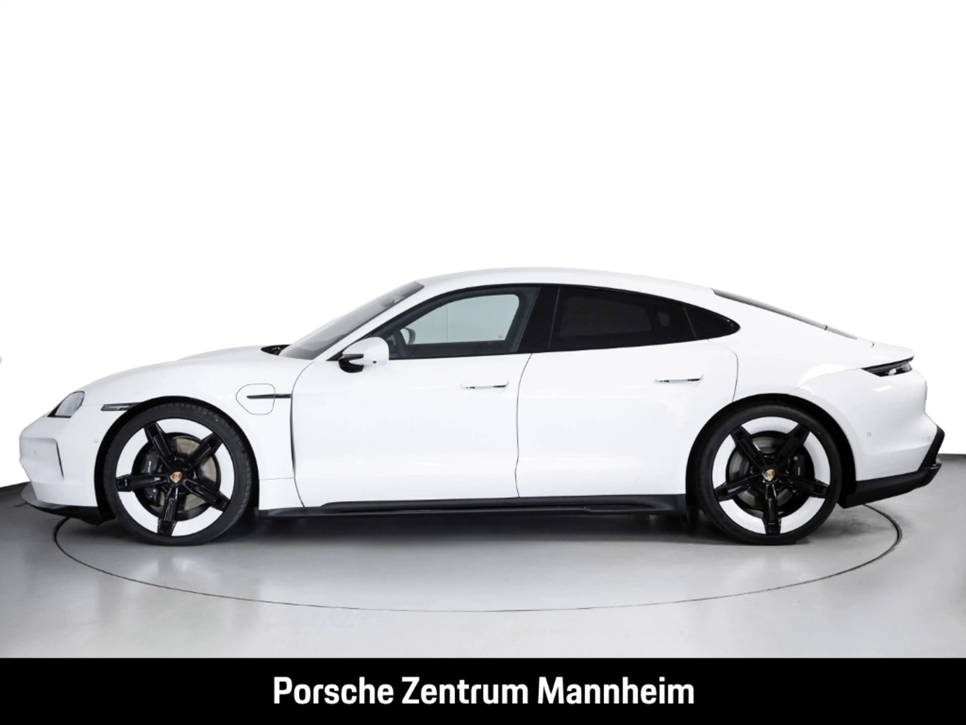 Porsche Taycan — photo 2