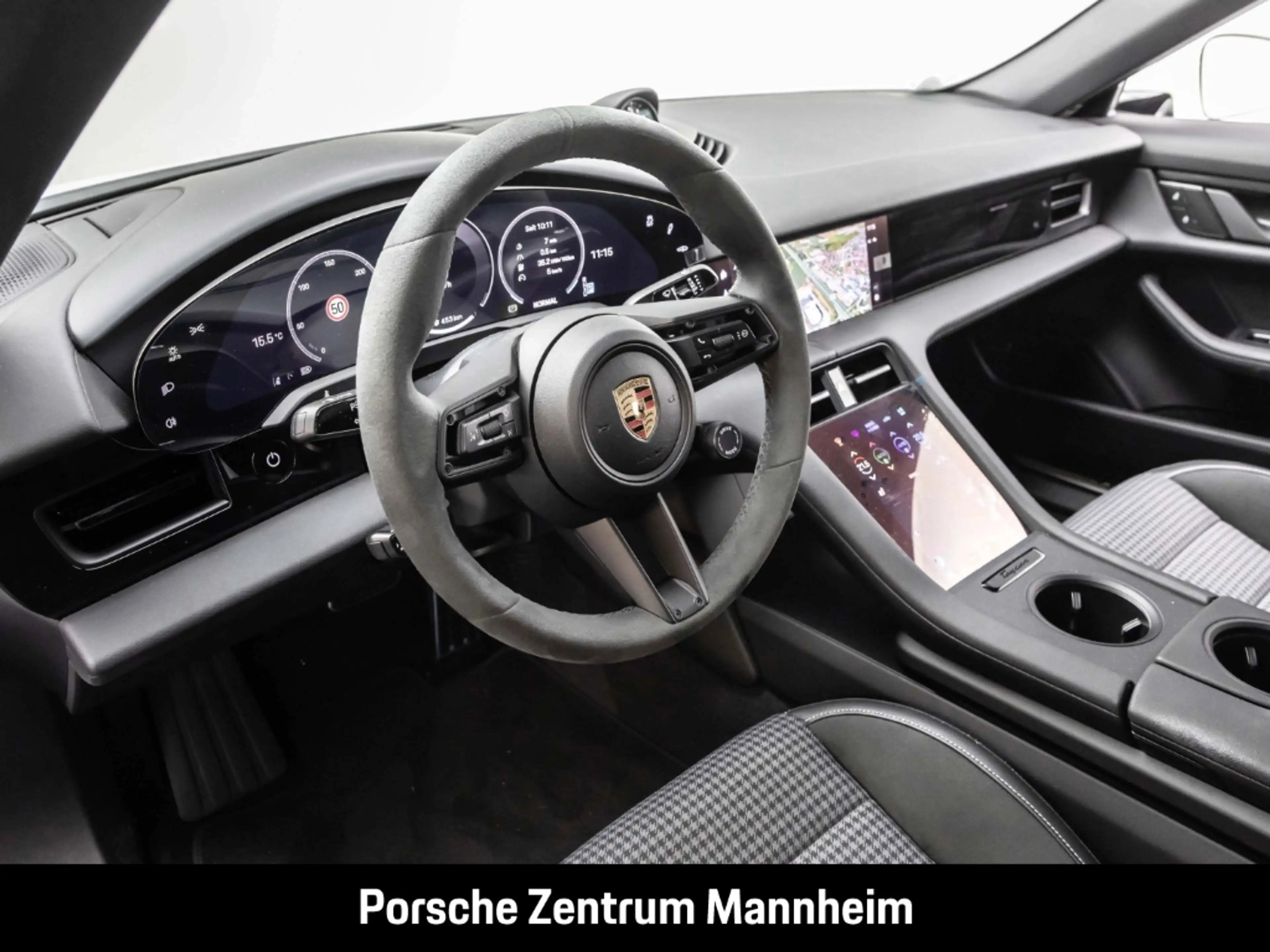 Porsche Taycan — photo 4