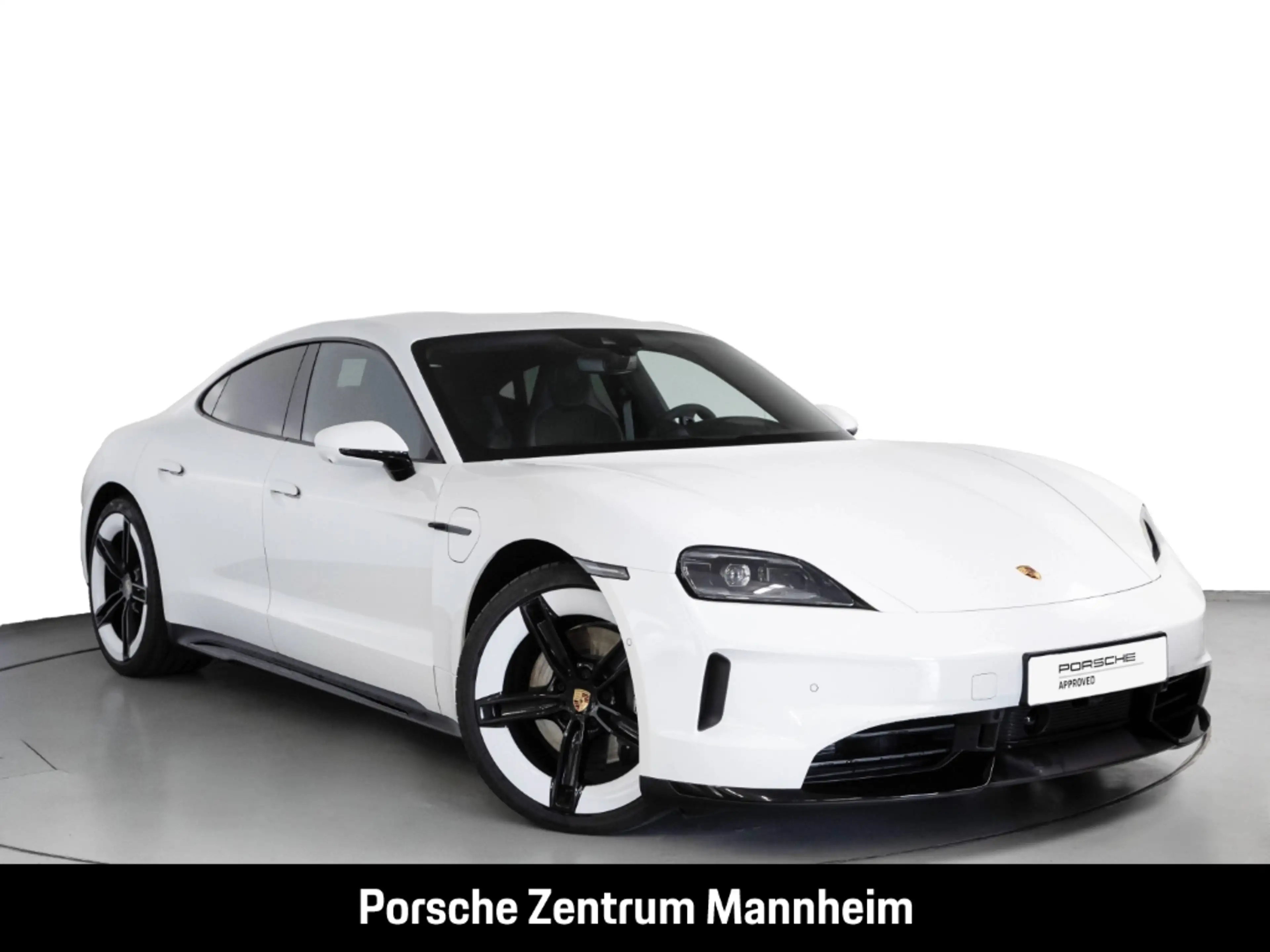 Porsche Taycan — photo 9