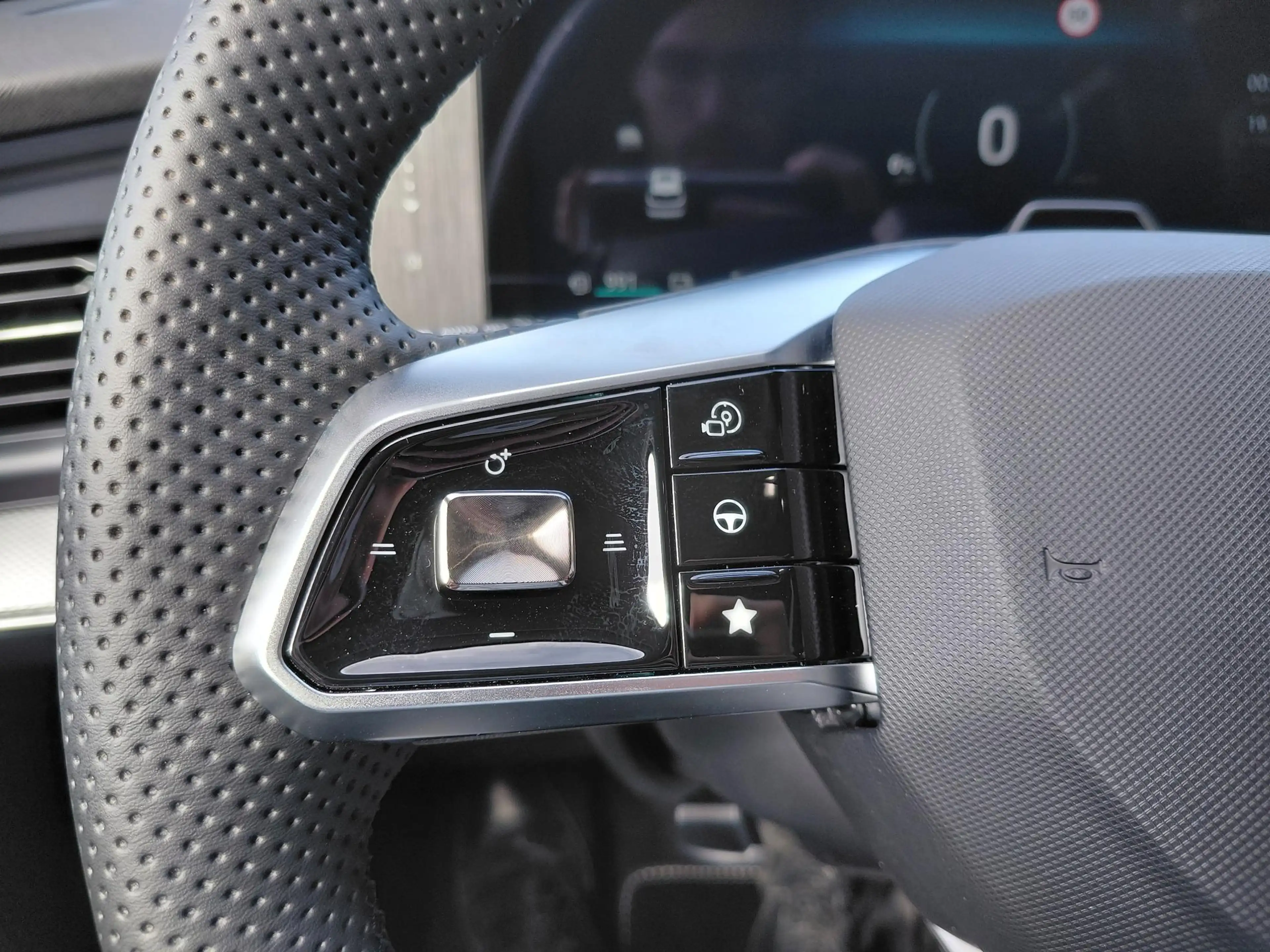 MG MGS9 1.5 Premium Plug-in Hybrid MGS9 PHEV 7-Zits Premiu — photo 8