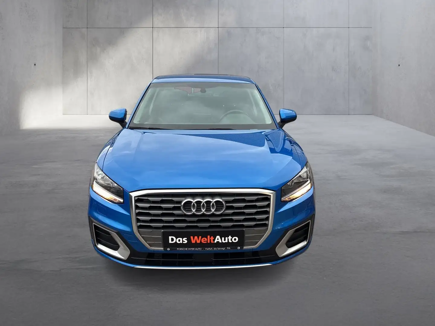 Audi Q2 30 TFSI Sport Blau - 2