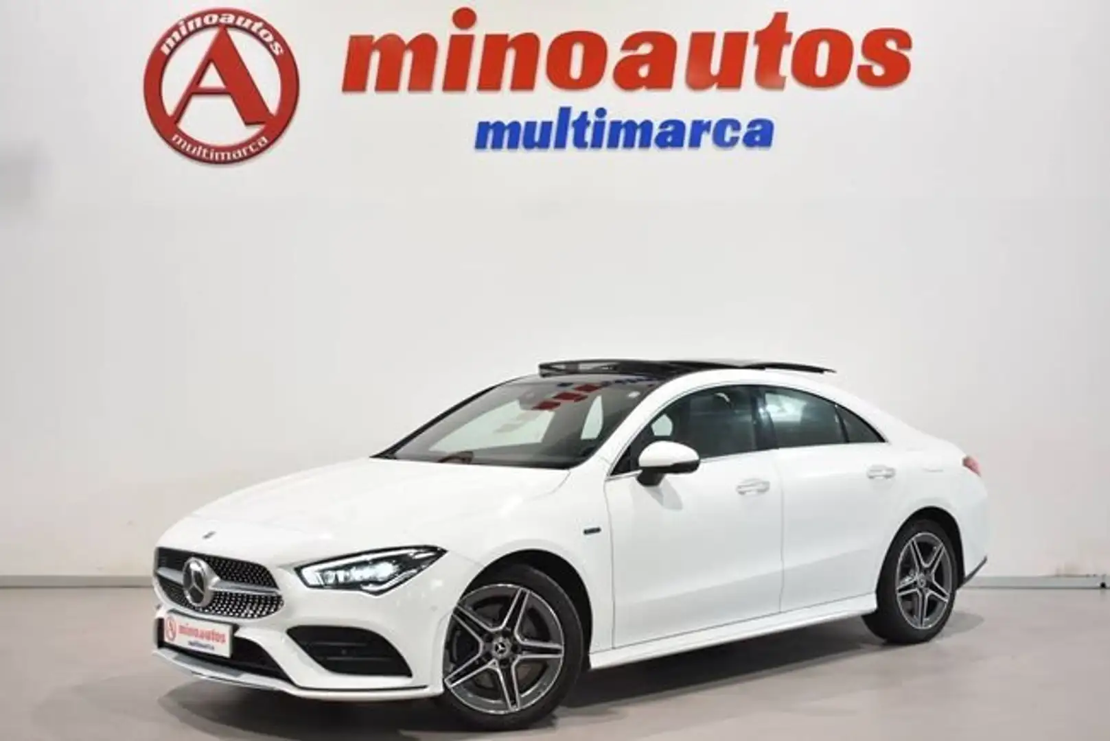 Mercedes-Benz CLA 250 COUPÉ 218 CV 8G-TRONIC AMG LINE Blanco - 2