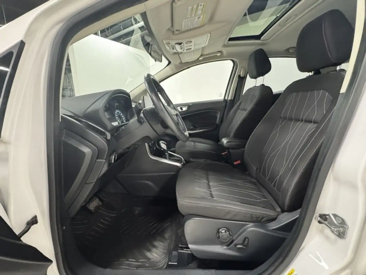 Ford EcoSport снимка Ford EcoSport
