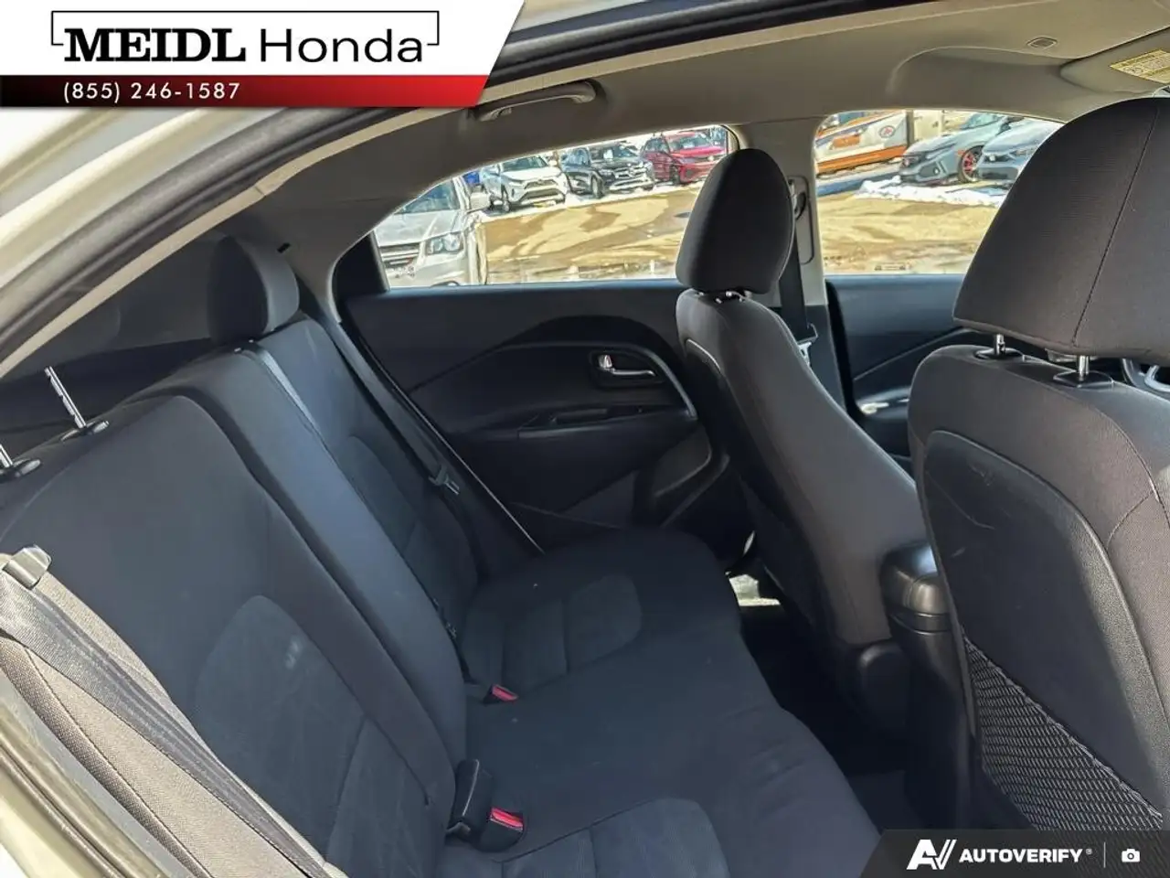Kia Rio снимка Kia Rio