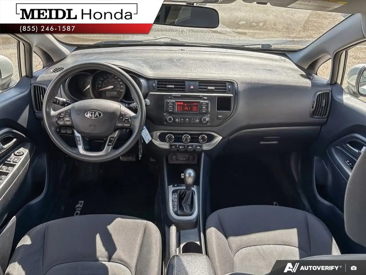 Kia Rio снимка Kia Rio