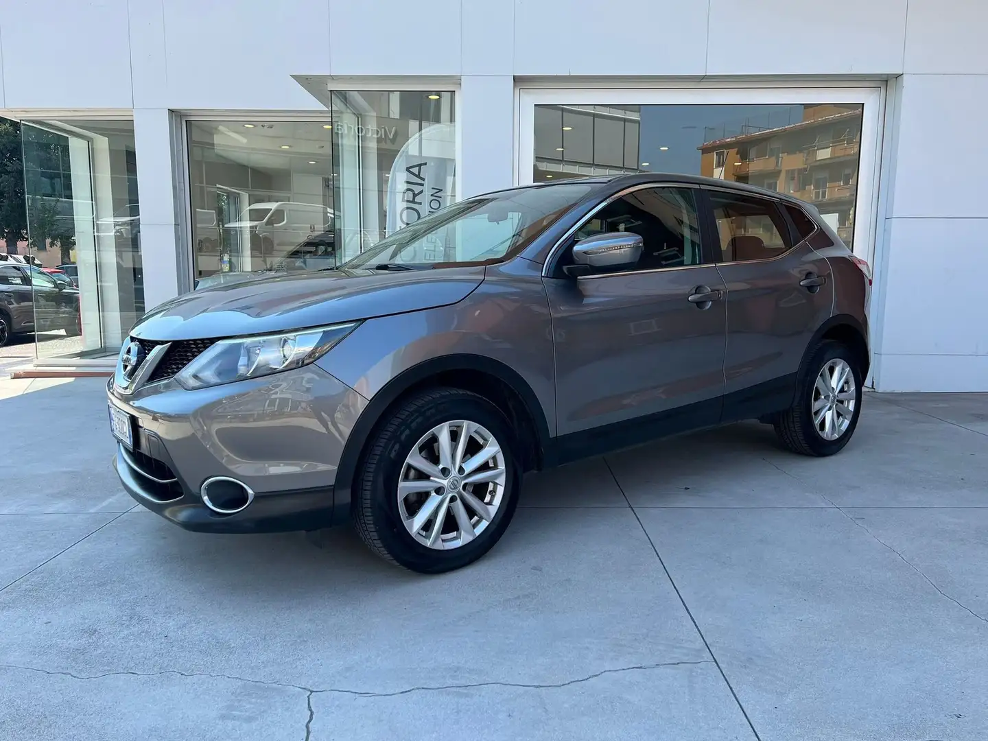 Nissan Qashqai QASHQAI 1.5 DCI 110 CV C.MANUALE ACENTA NEOPATENT Gris - 1