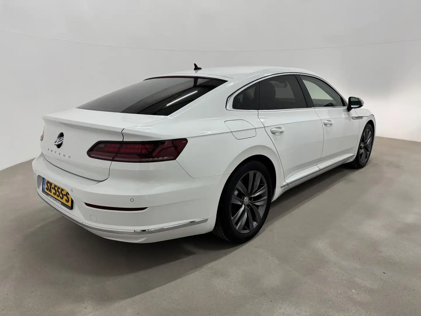 Volkswagen Arteon 1.5 TSI Elegance Business Wit - 2