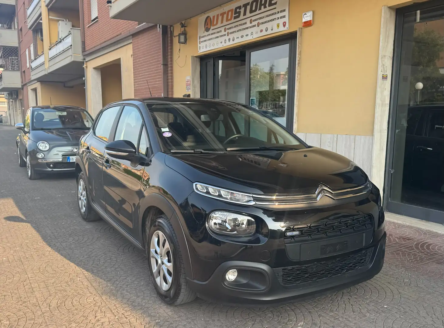 Citroen C3 C3 1.2 puretech Shine 82cv Чёрный - 1