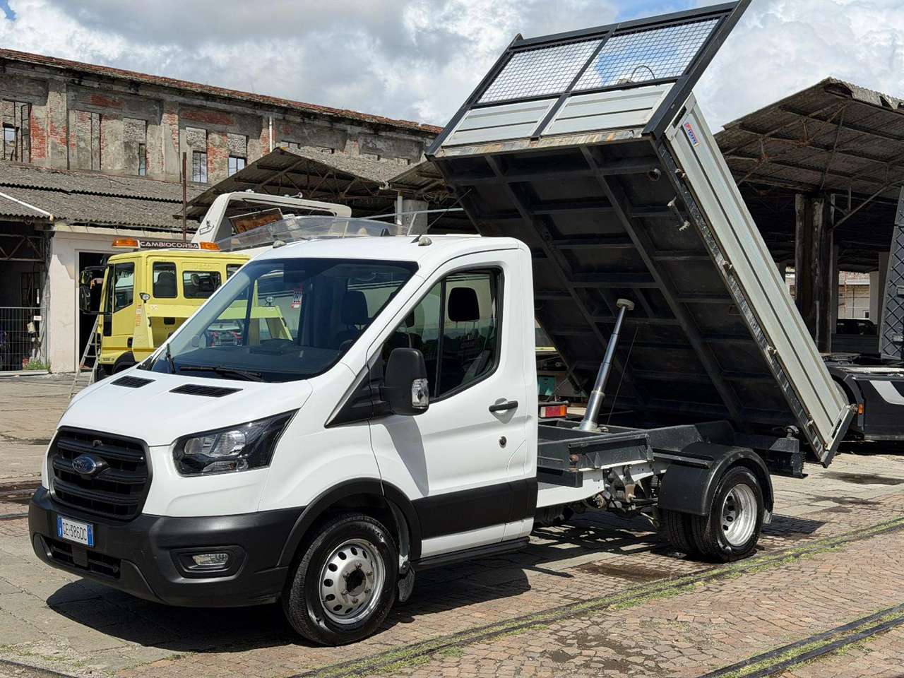 Ford Transit 350 2.0 EcoB.130CV RWD PL-RG Cas.Rib.Tril.Trend