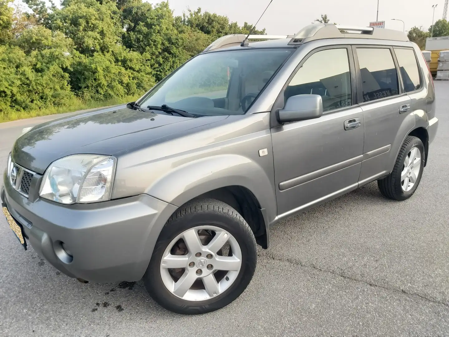 Nissan X-Trail Columbia 2,2 dCi 16V Panoramadach Bj 2006 2200€ Grau - 1