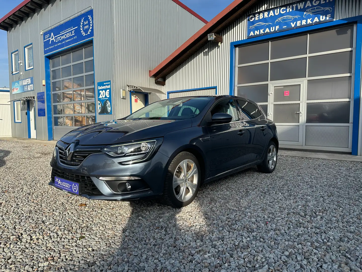 Renault Megane Intens 1.5 D KLIMA NAVI PDC SITZHEIZUNG Grijs - 1