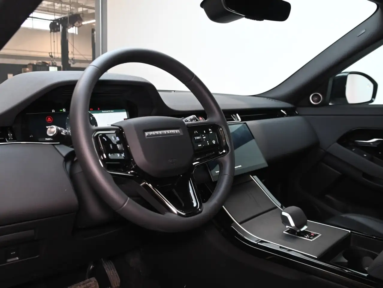 Land Rover Range Rover Evoque снимка Land Rover Range Rover Evoque