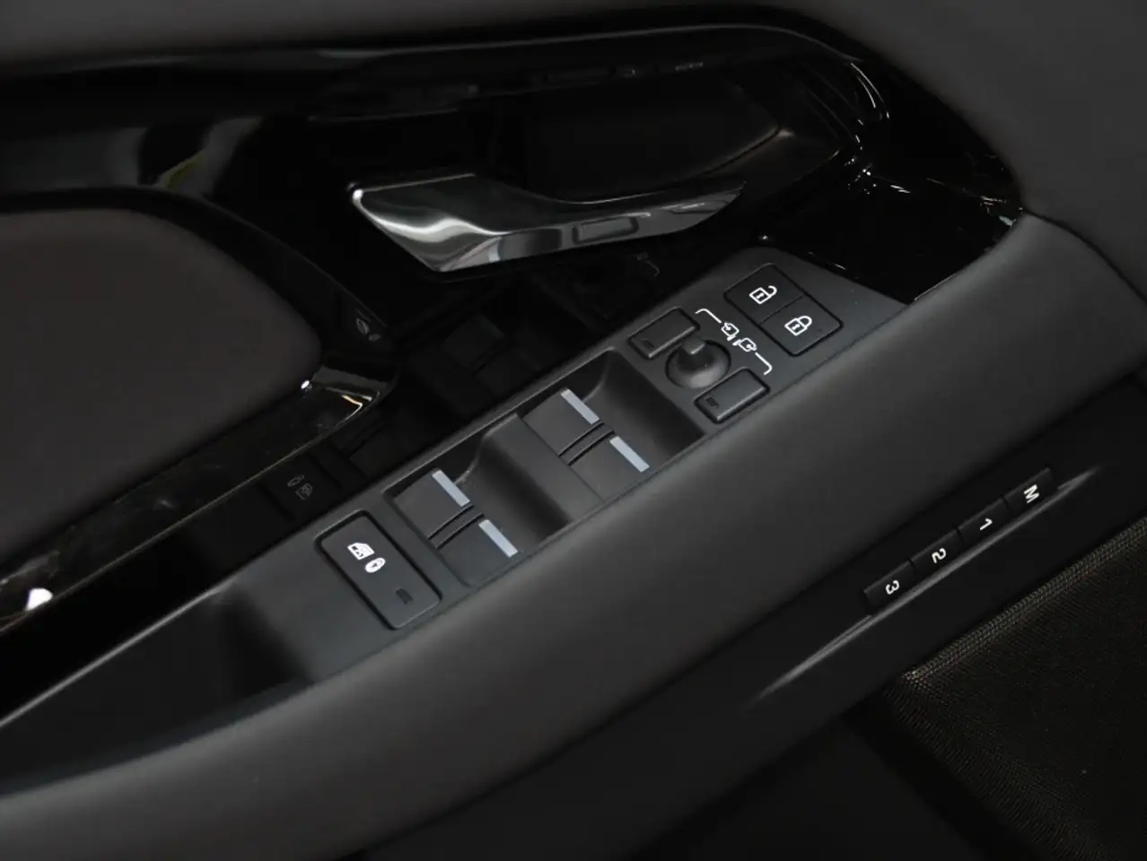 Land Rover Range Rover Evoque снимка Land Rover Range Rover Evoque