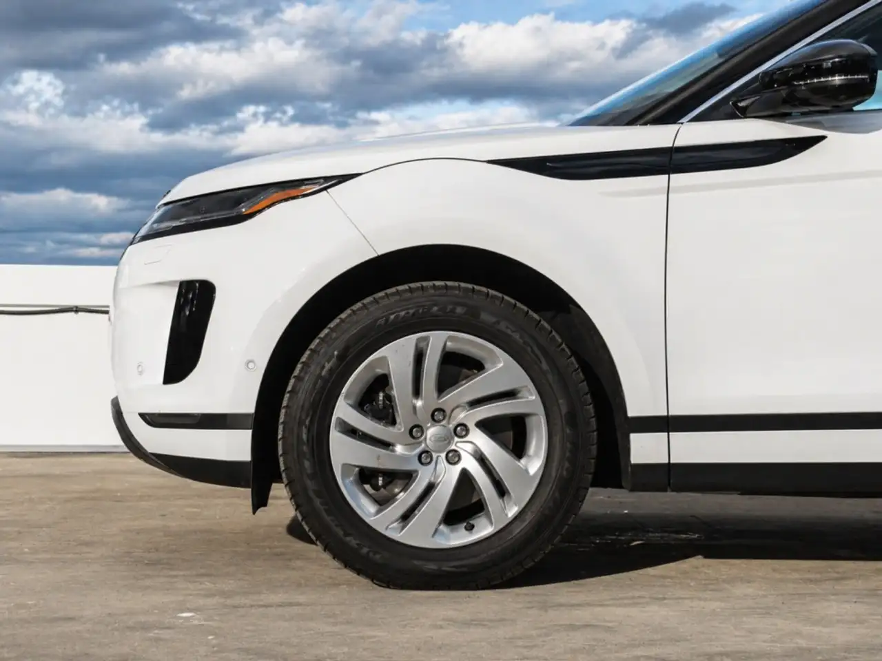 Land Rover Range Rover Evoque снимка Land Rover Range Rover Evoque