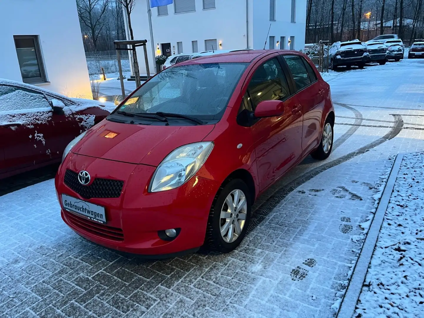 Toyota Yaris Team Rouge - 1
