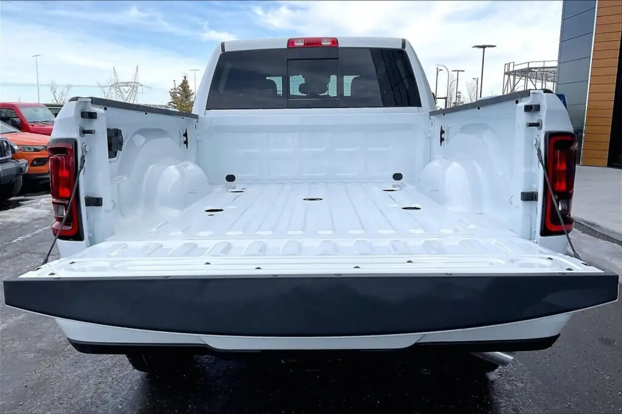 RAM 2500 снимка RAM 2500