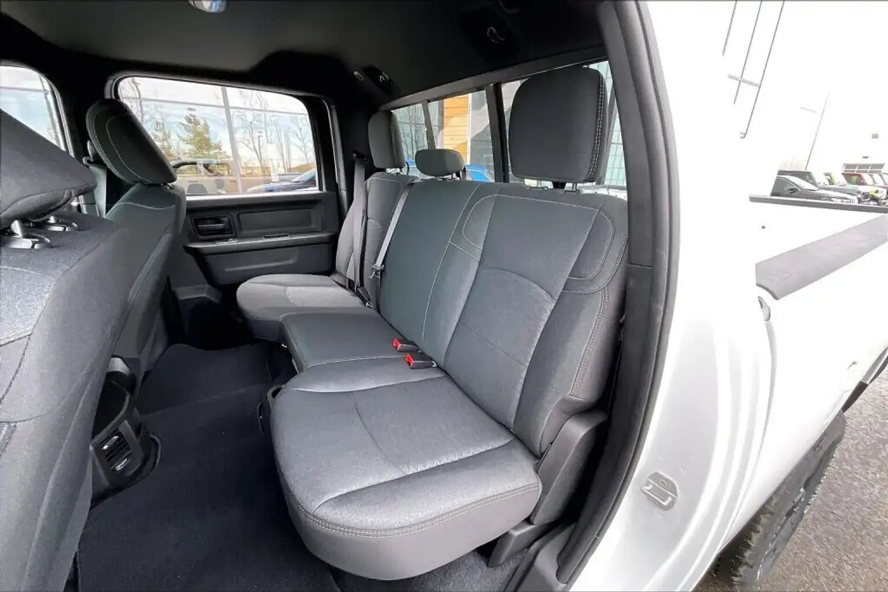 RAM 2500 снимка RAM 2500