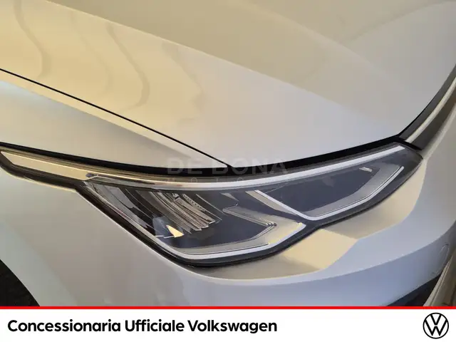 Volkswagen Golf view 23