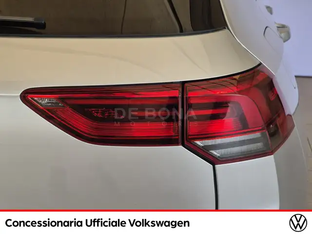 Volkswagen Golf view 22