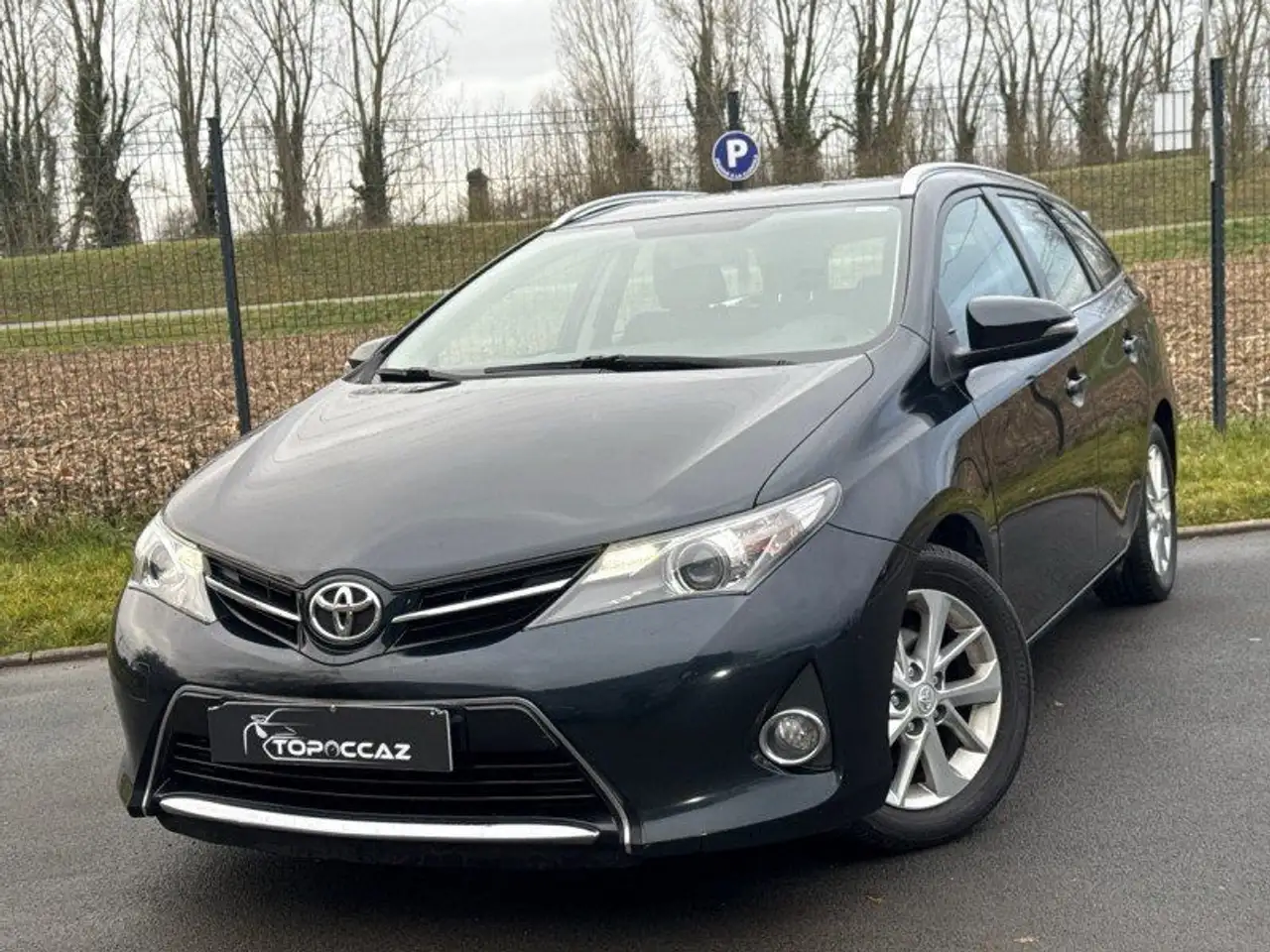 Toyota Auris 90 D-4D DYNAMIC BUSINESS * 11/2015 * CAM