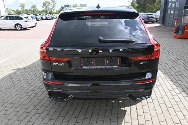 Volvo XC60 view 7