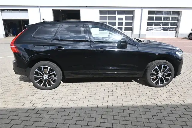 Volvo XC60 view 5
