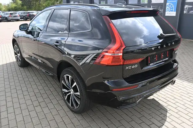 Volvo XC60 view 10