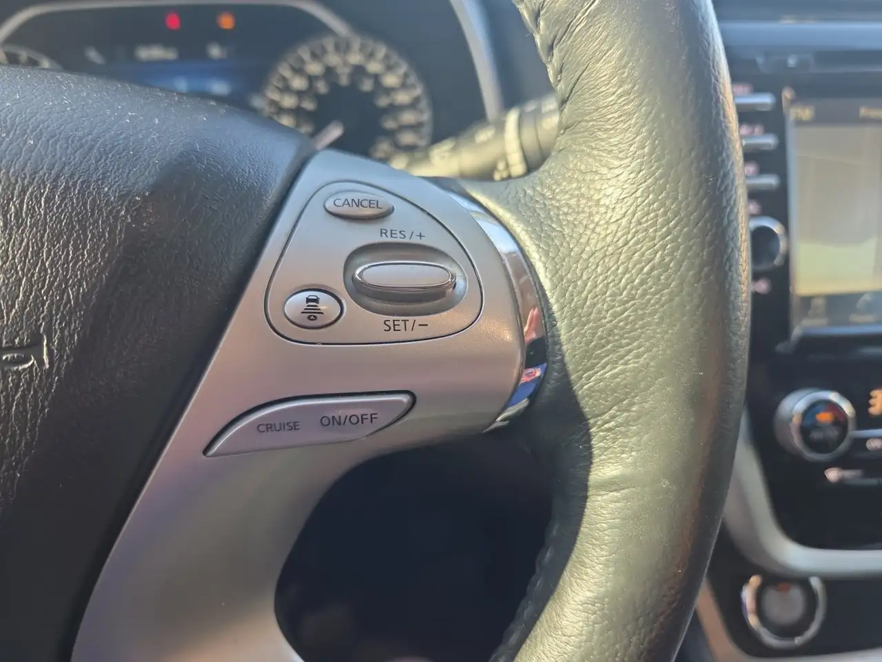 Nissan Murano снимка Nissan Murano
