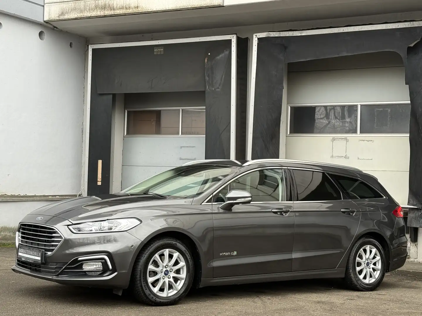 Ford Mondeo Turnier 2.0 Hybrid CVT LED Navi Rü-Kamera Gris - 2