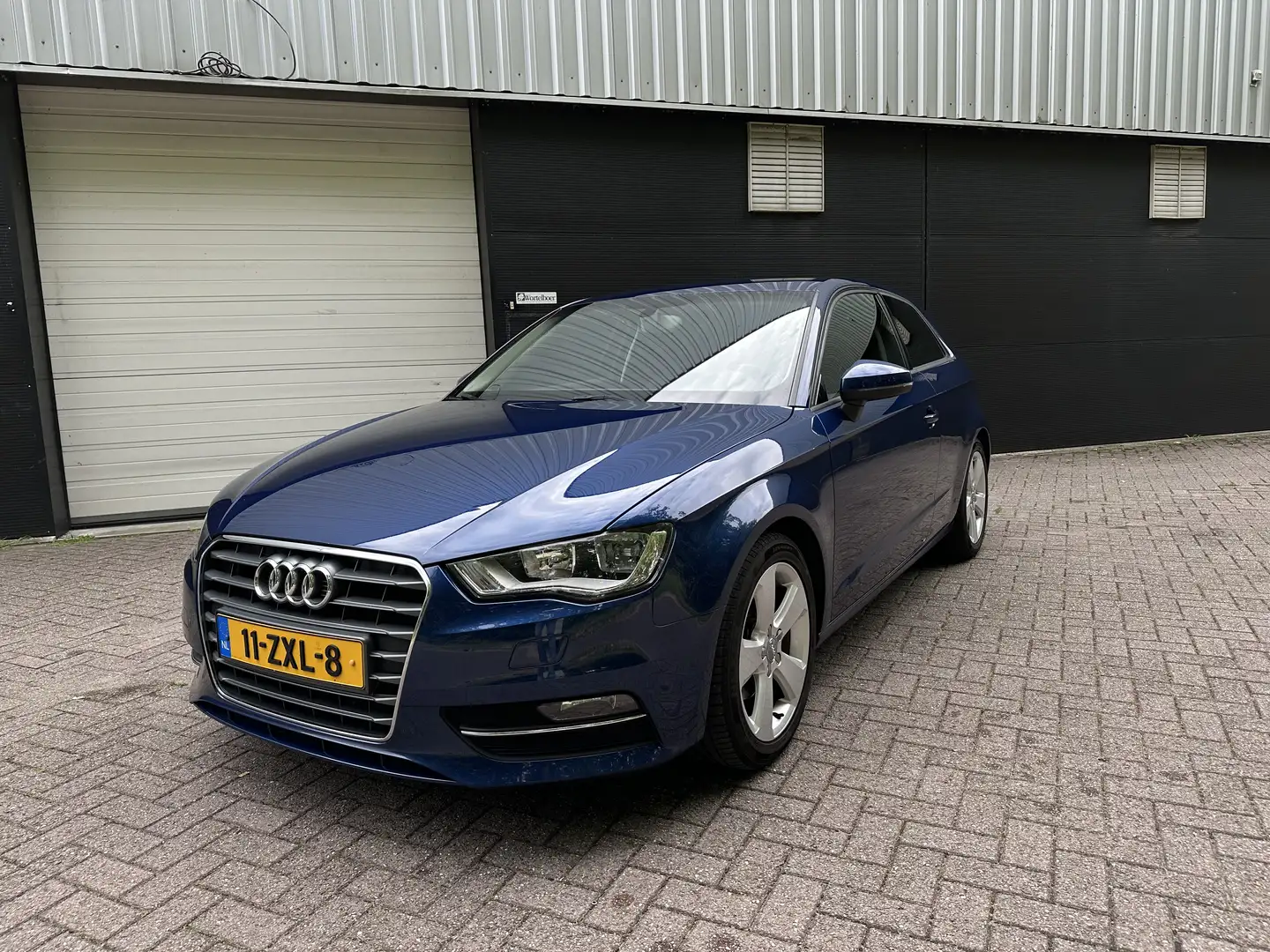 Audi A3 1.4 TFSI Ambit.Pro L Blauw - 1