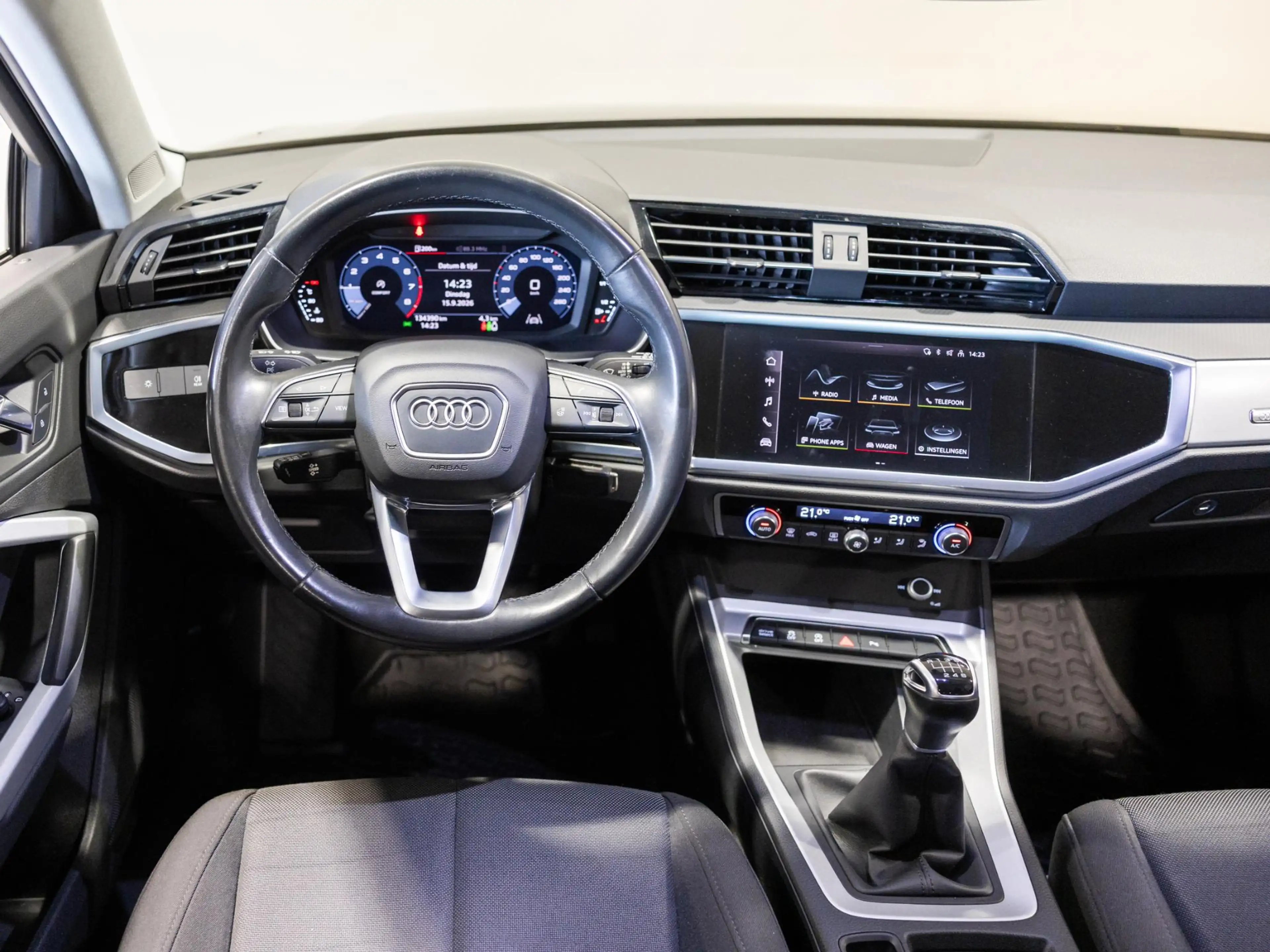 Audi Q3 Sportback 35 TFSI Business Edition / 150pk / Stuur — photo 16