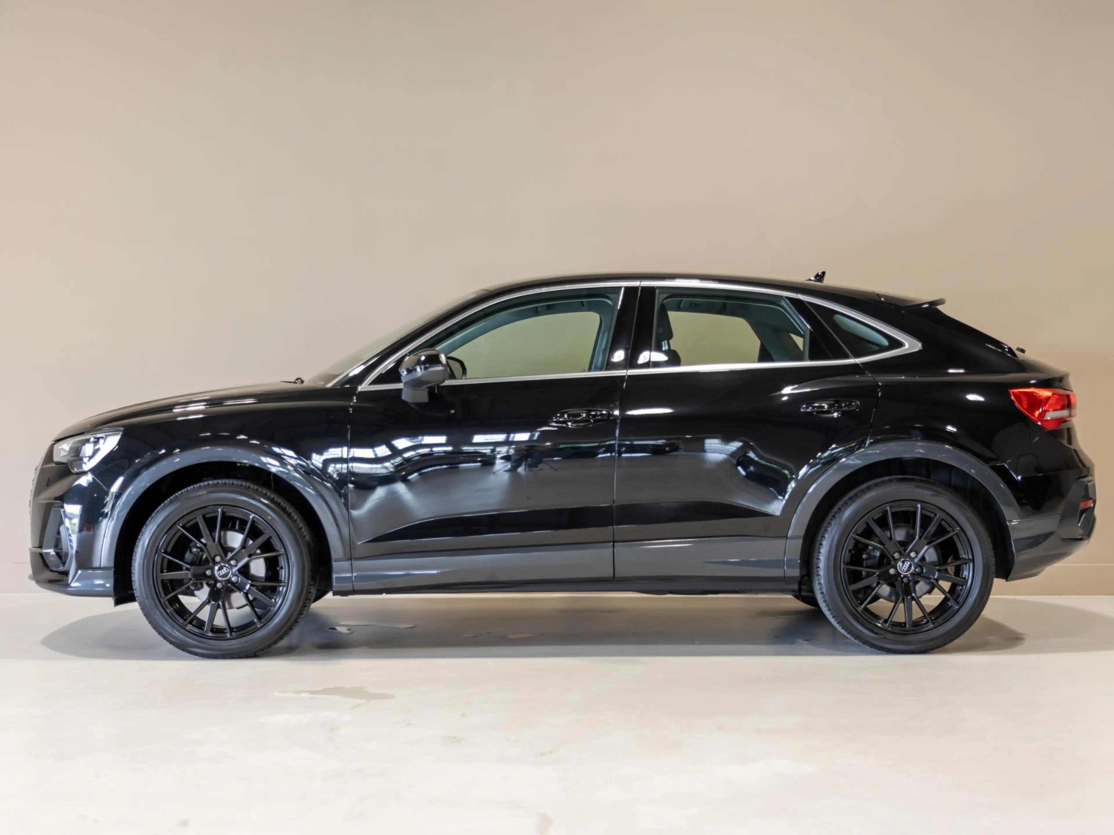 Audi Q3 Sportback 35 TFSI Business Edition / 150pk / Stuur — photo 3