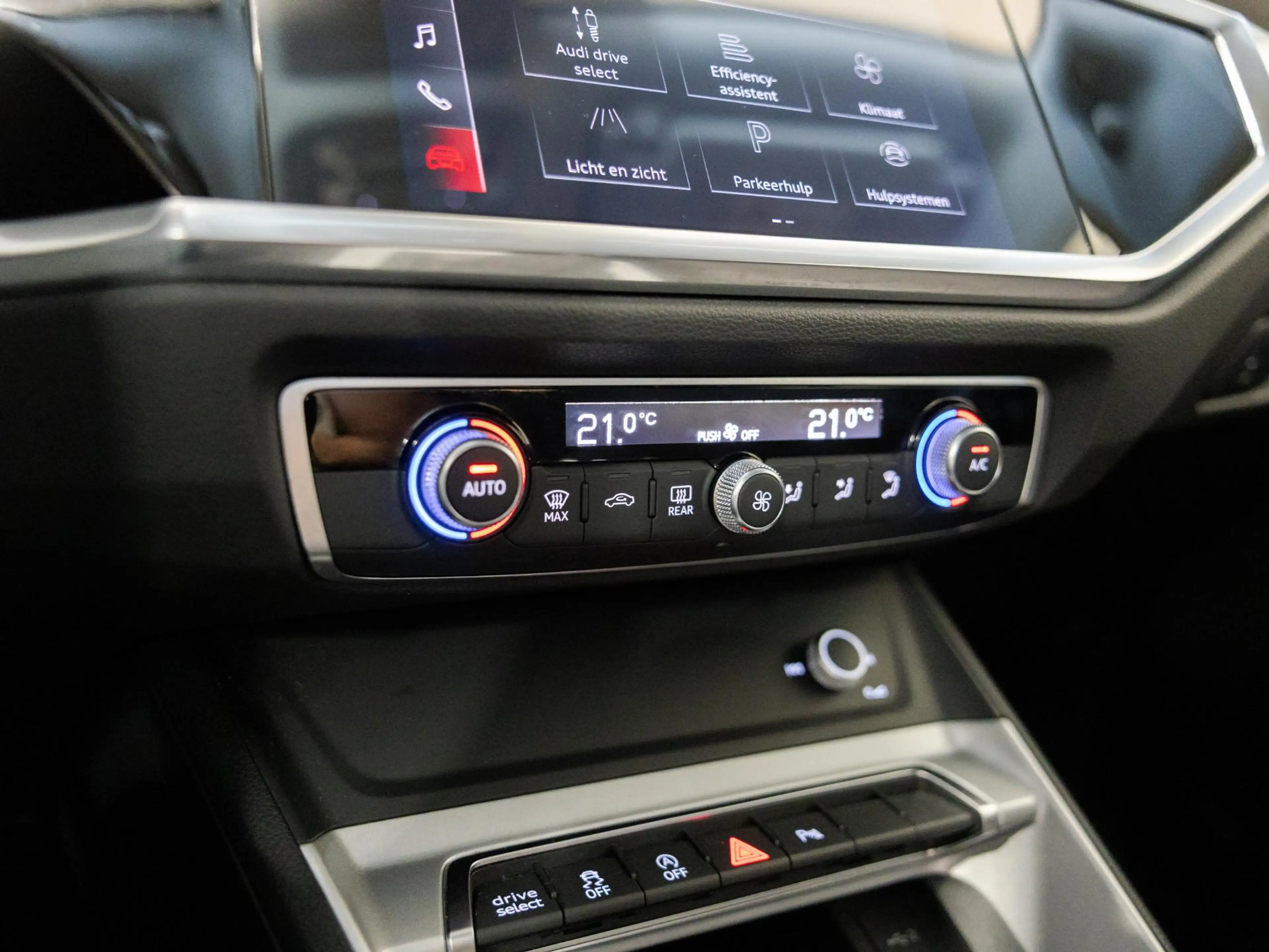 Audi Q3 Sportback 35 TFSI Business Edition / 150pk / Stuur — photo 27