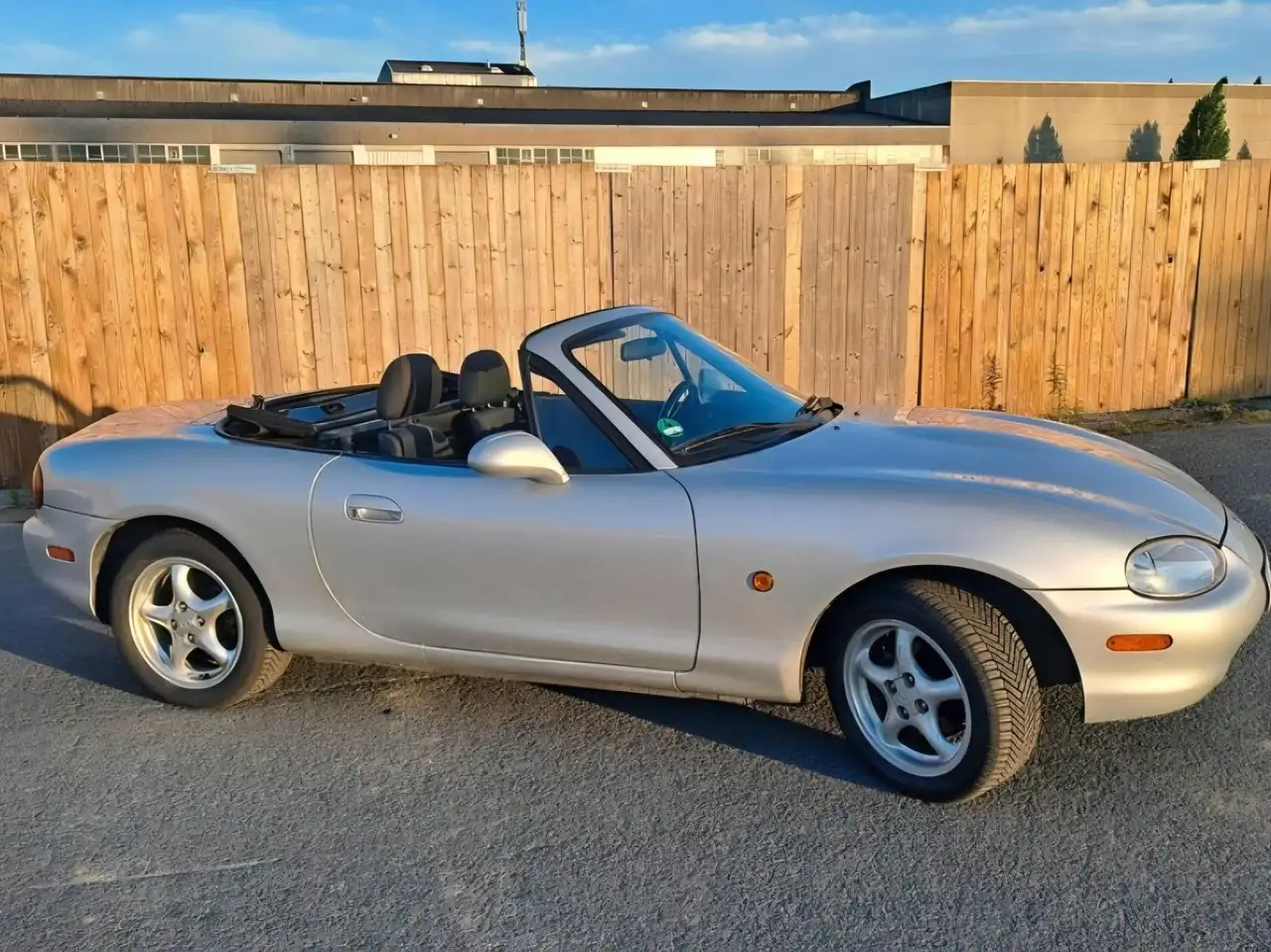 Mazda MX-5 1.9, foto 3