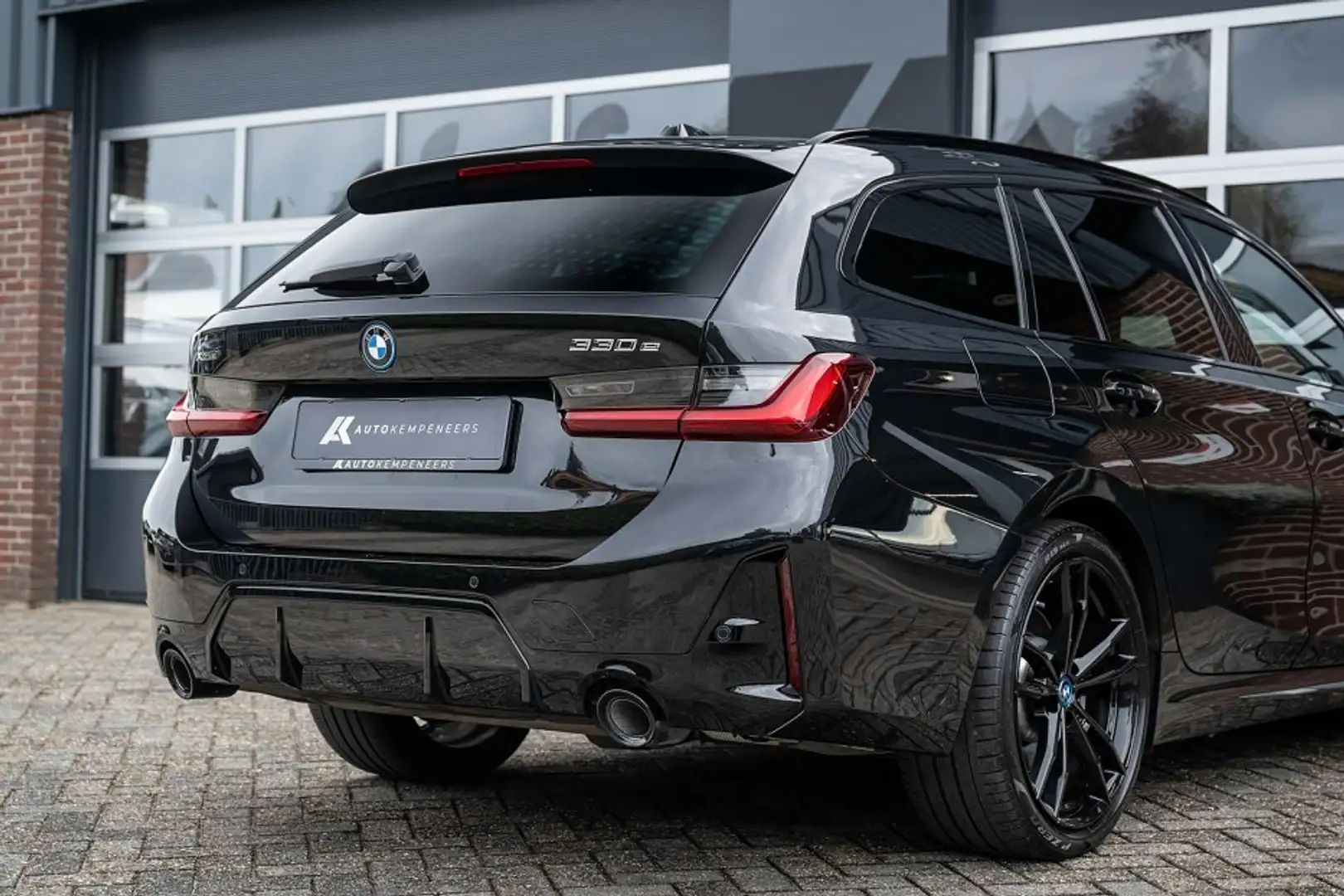 BMW 330 3-serie 330e xDrive M Sport | Shadow | Hifi | Lede Negro - 2