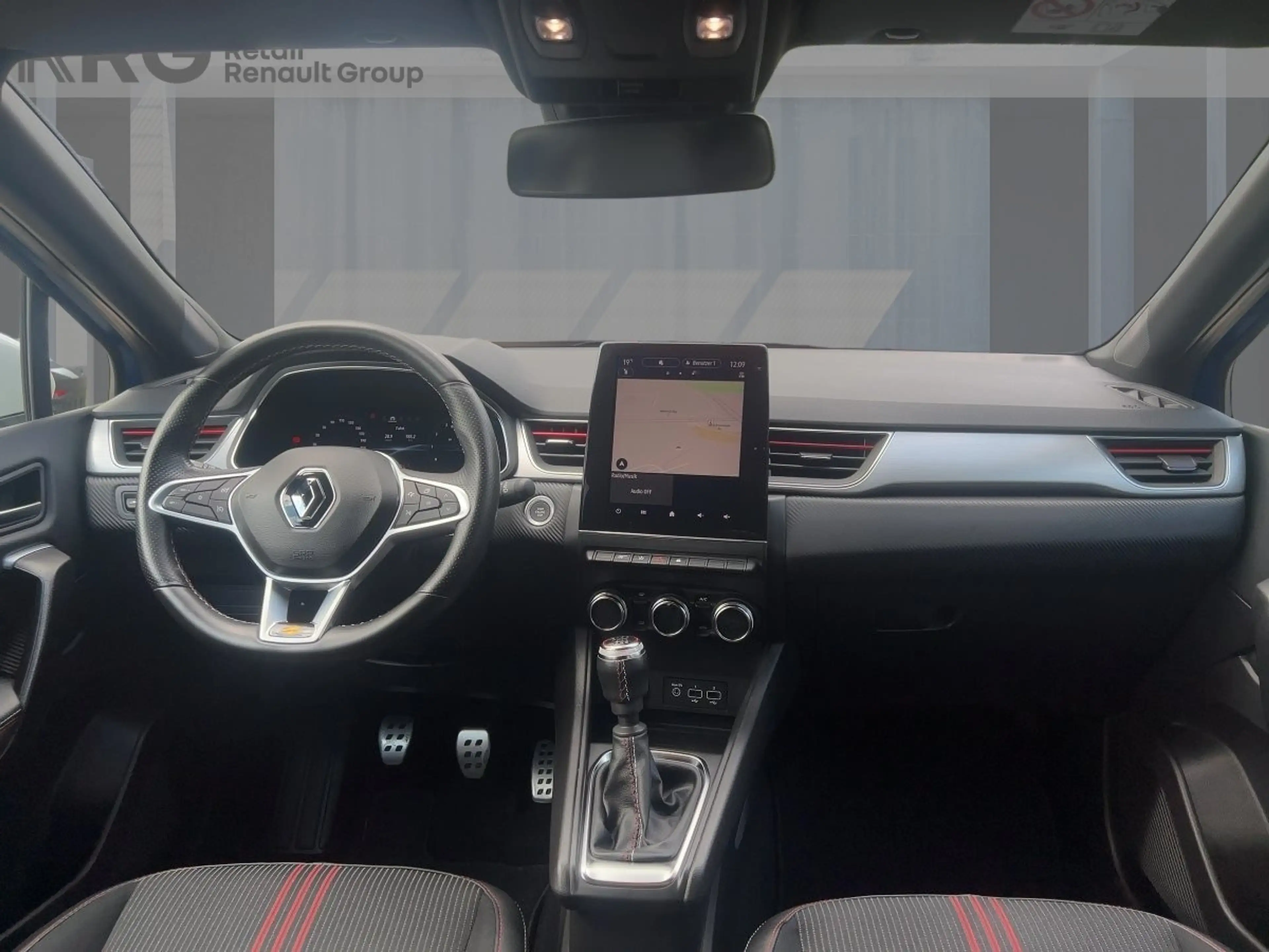 Renault Captur 1.3 TCe 140 R.S. Line — photo 10