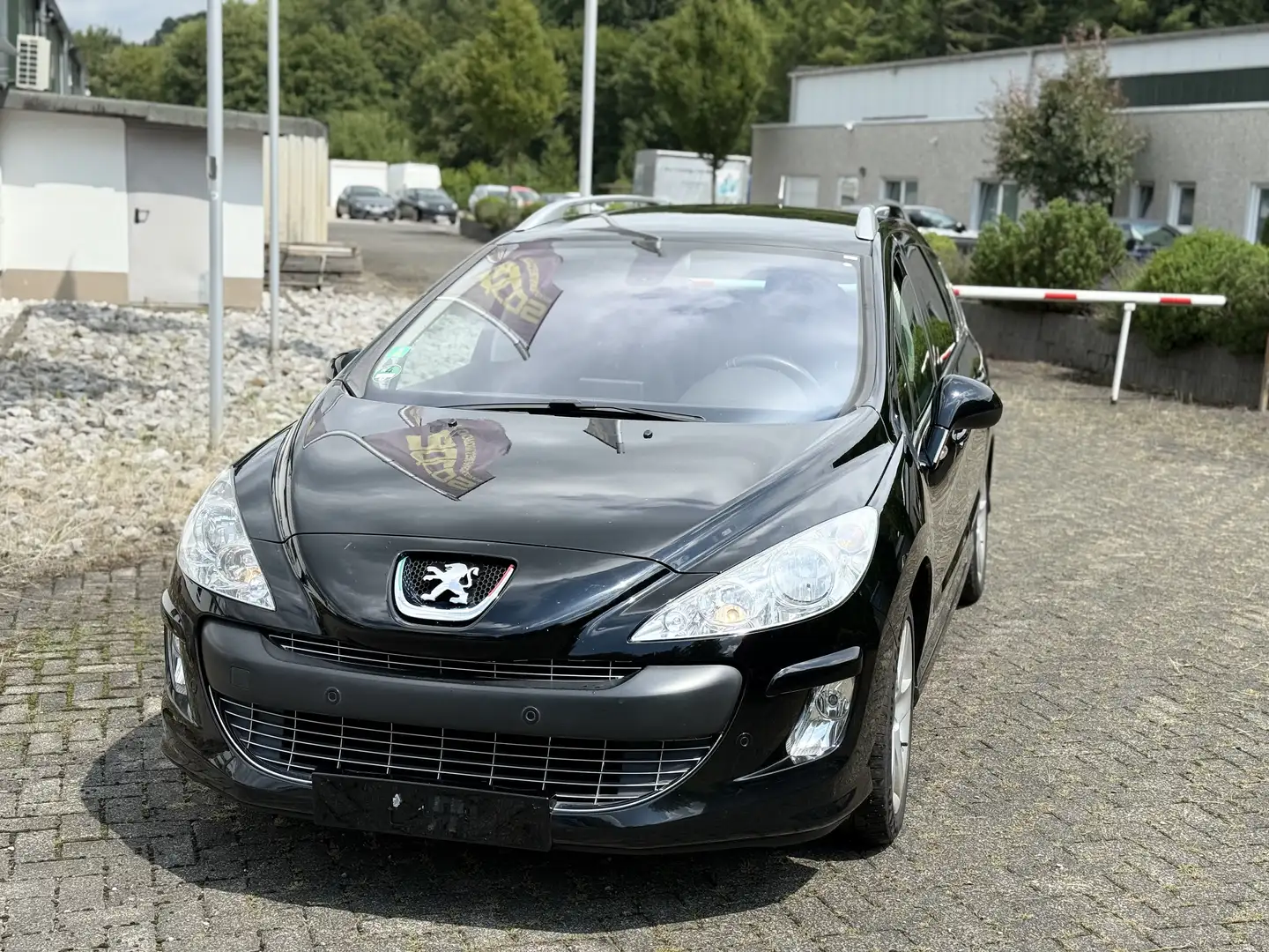 Peugeot 308 SW 150 THP Premium Negro - 2