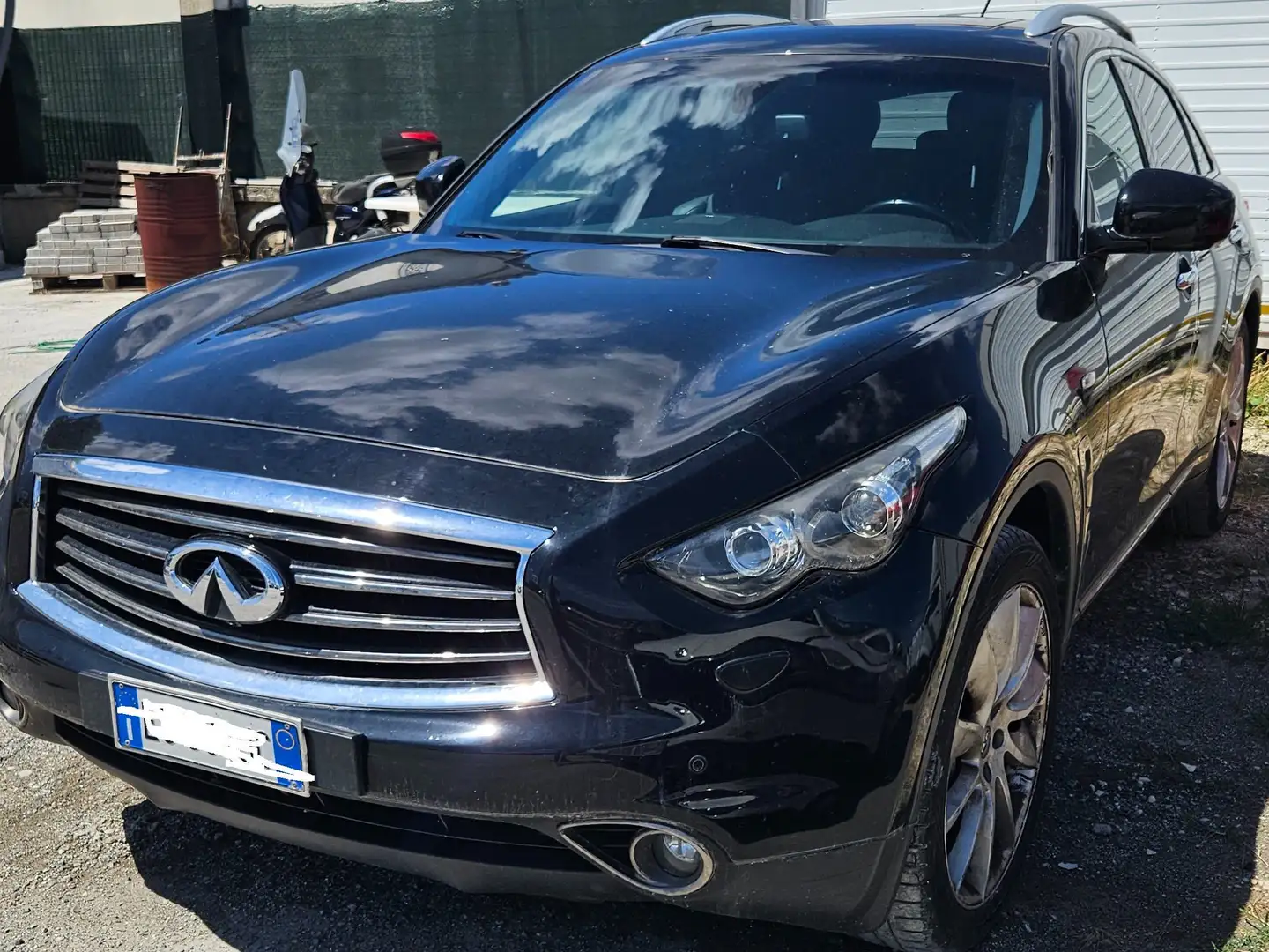Infiniti FX QX70 (FX) QX70 (FX) 3.0d V6 GT Premium auto FL - 2