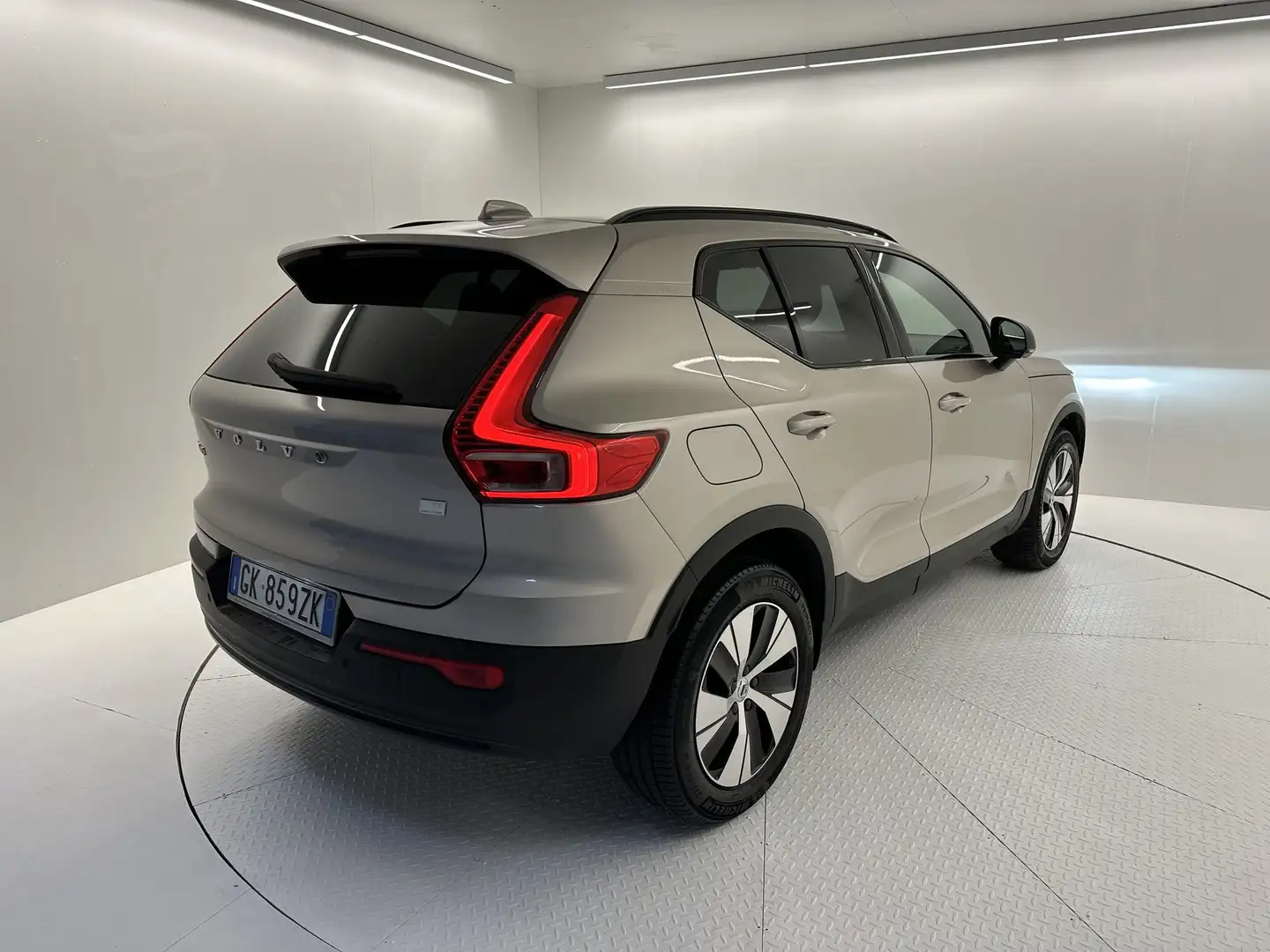 Volvo XC40 XC40 T5 Recharge Plug-in Hybrid automatico Plus D Grigio - 2