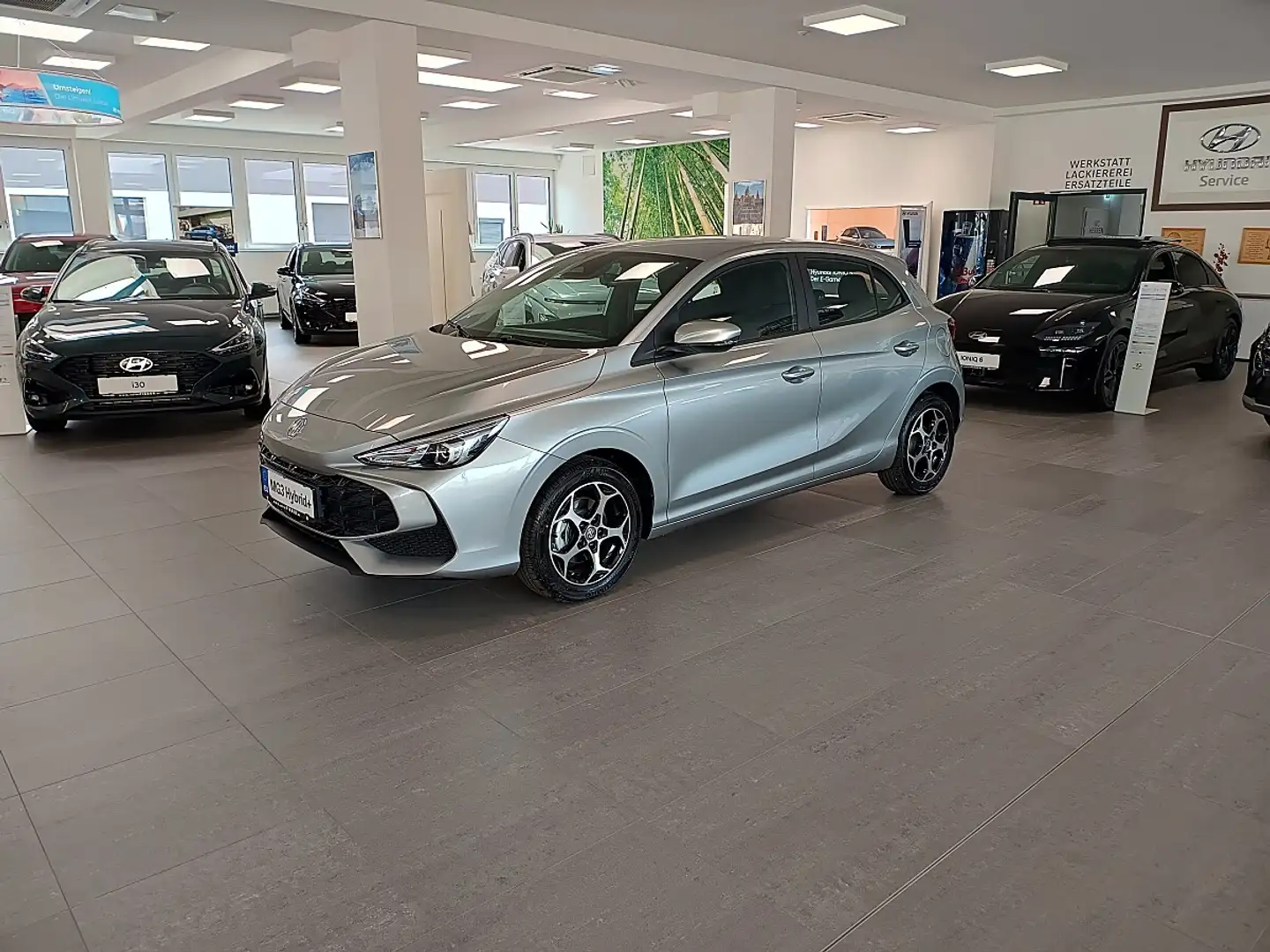 MG MG3 1,5 Hybrid+ Comfort *Navi*Klima*RFK* Silber - 2