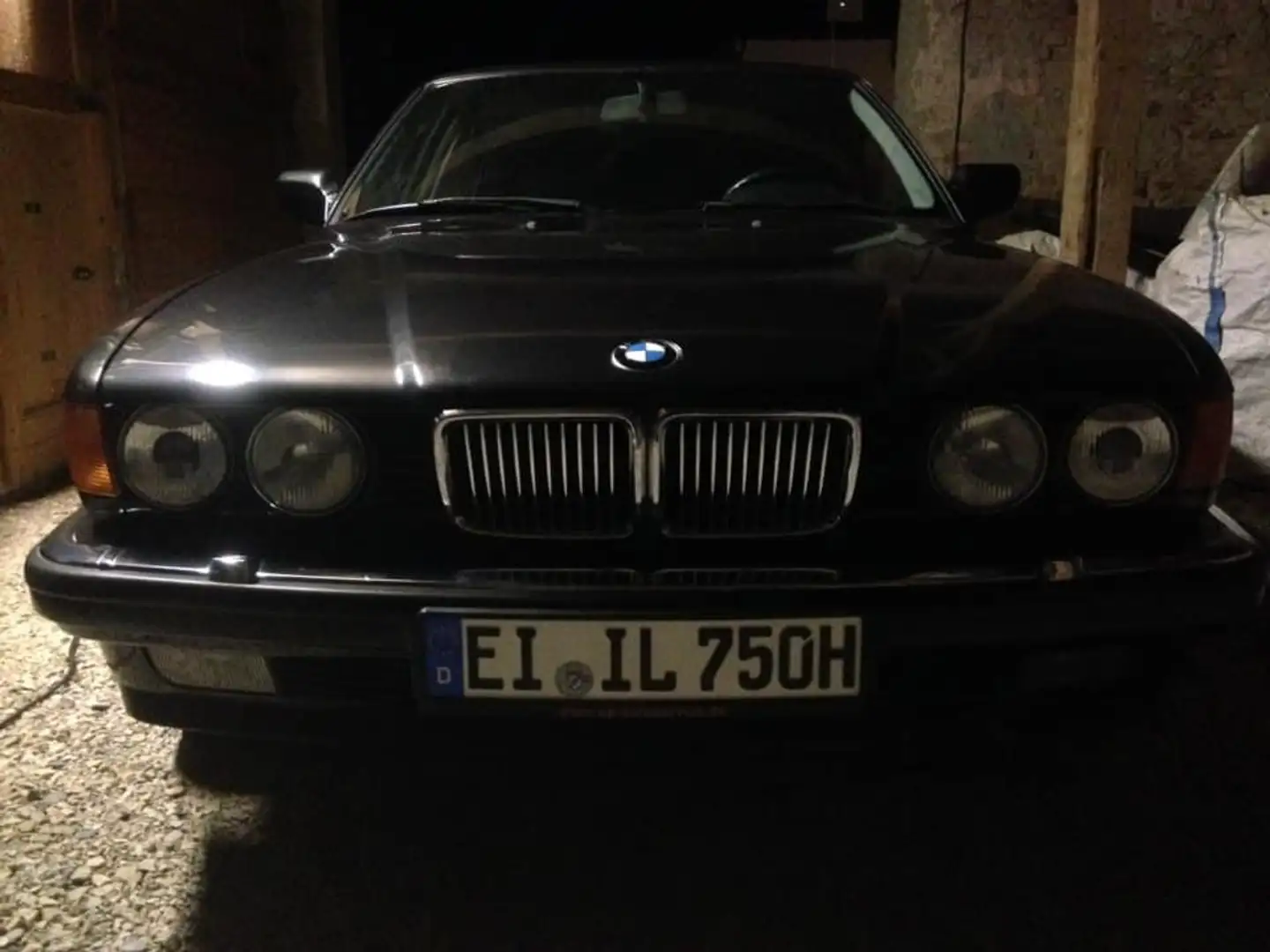 BMW 750 750i L - 2