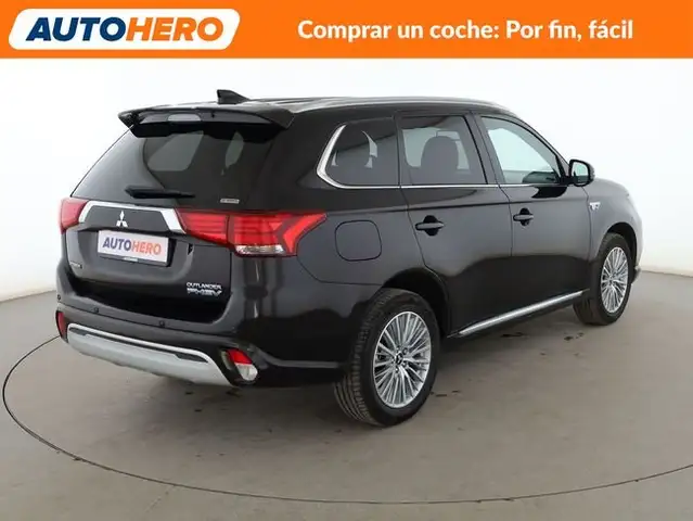 Mitsubishi Outlander view 6