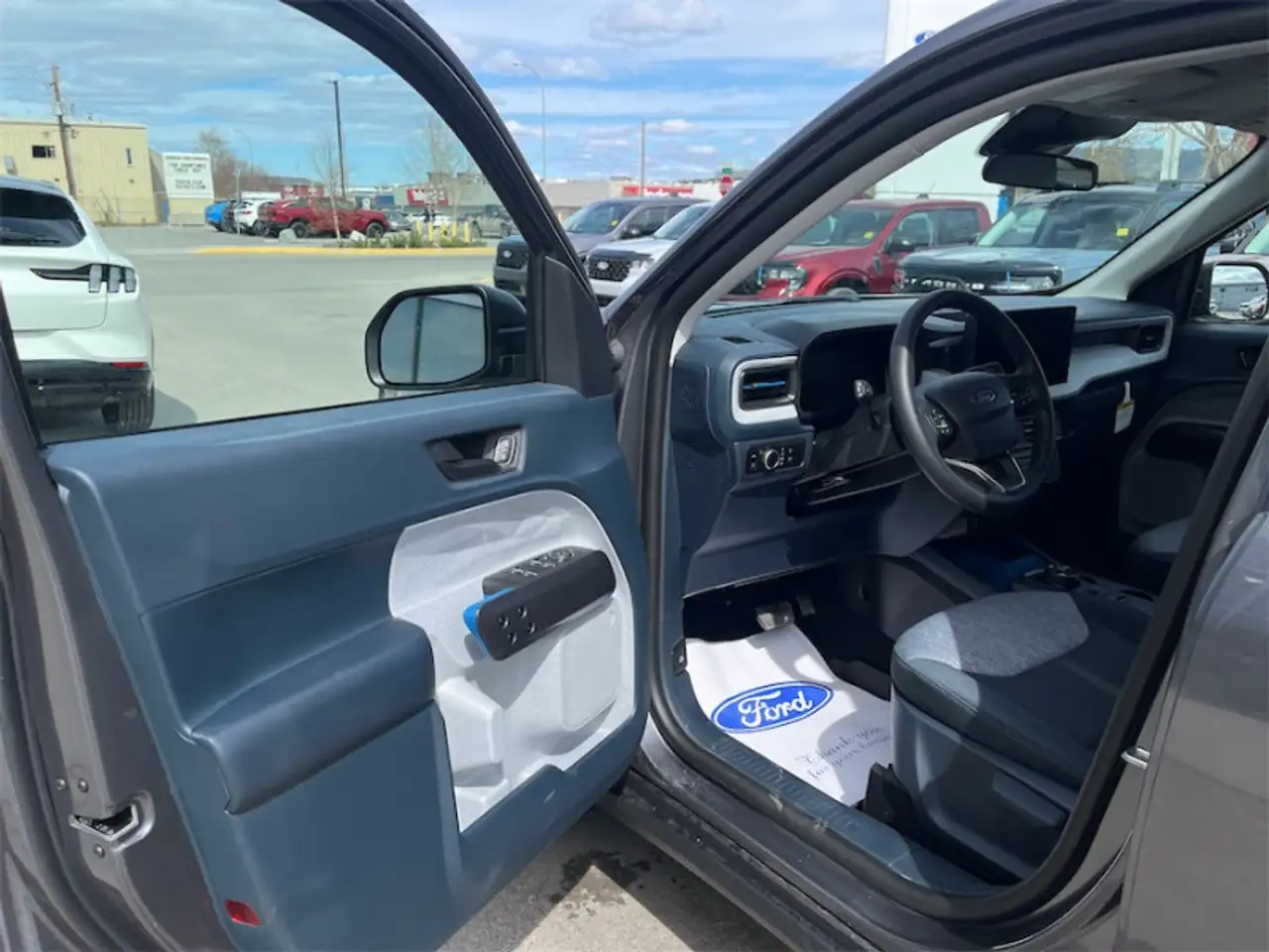 Ford Maverick снимка Ford Maverick
