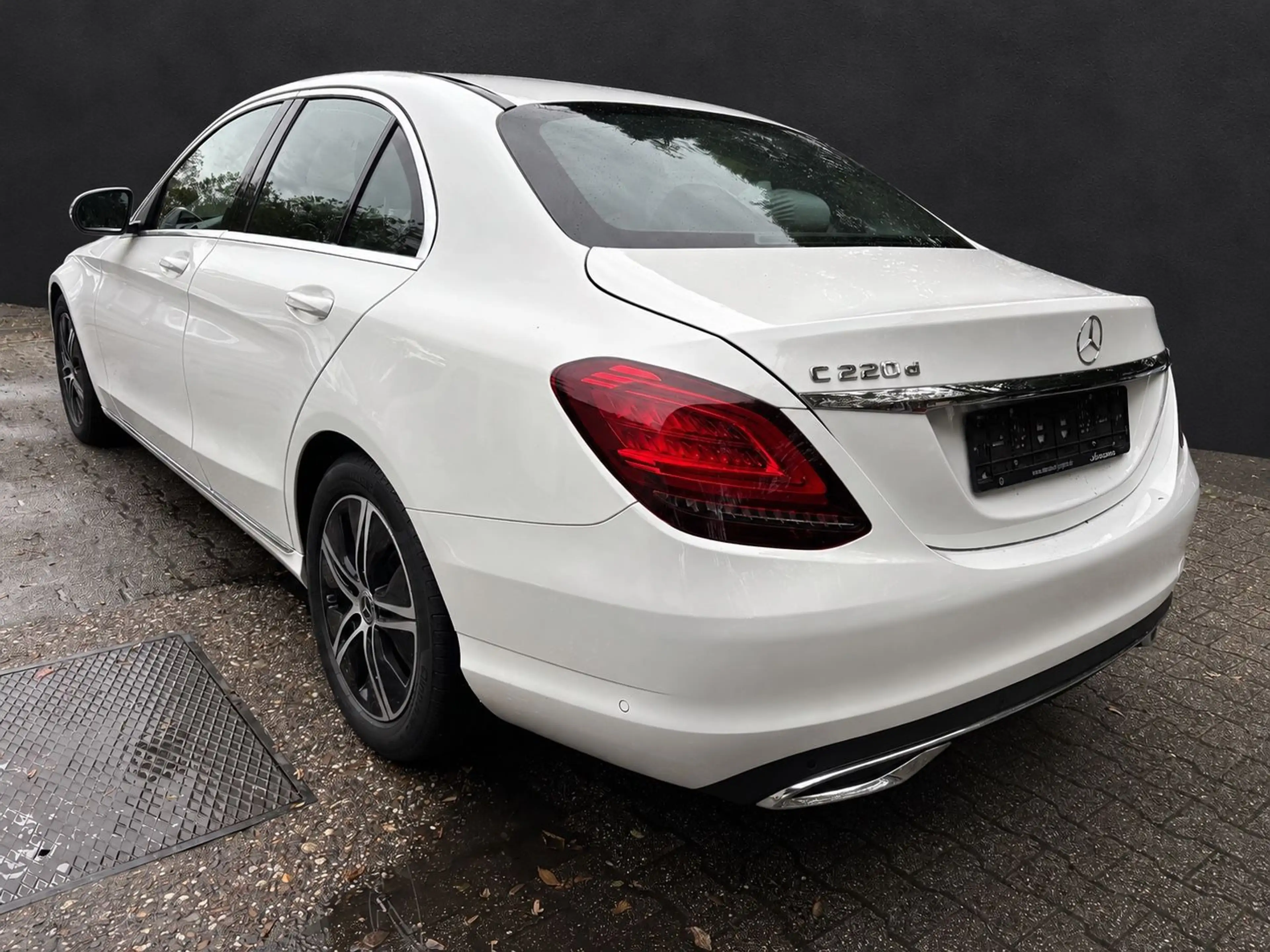 Mercedes-Benz C 220 d Avantgarde * LEDER * LED * NAVI * SCHD * — photo 4