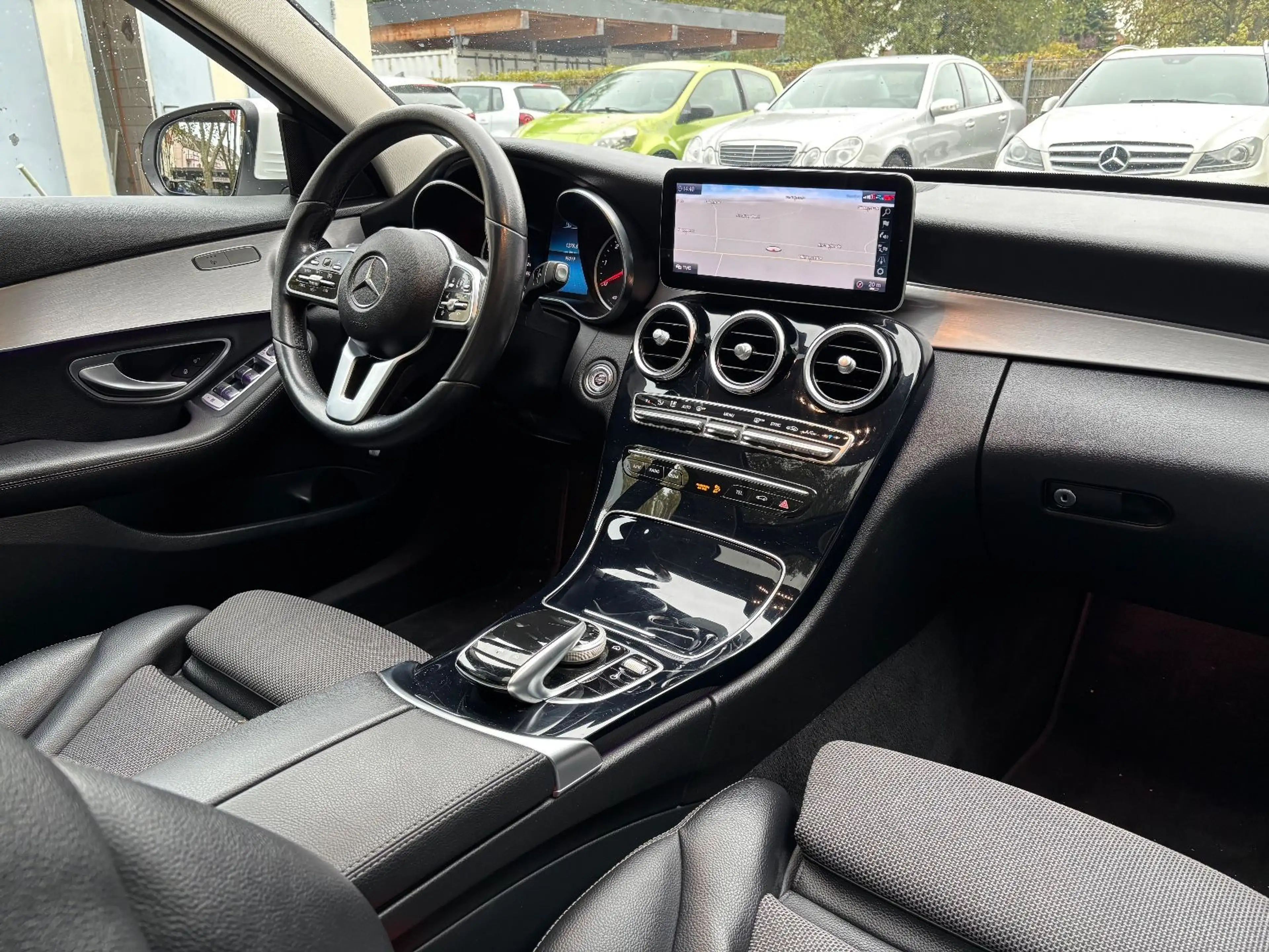 Mercedes-Benz C 220 d Avantgarde * LEDER * LED * NAVI * SCHD * — photo 6