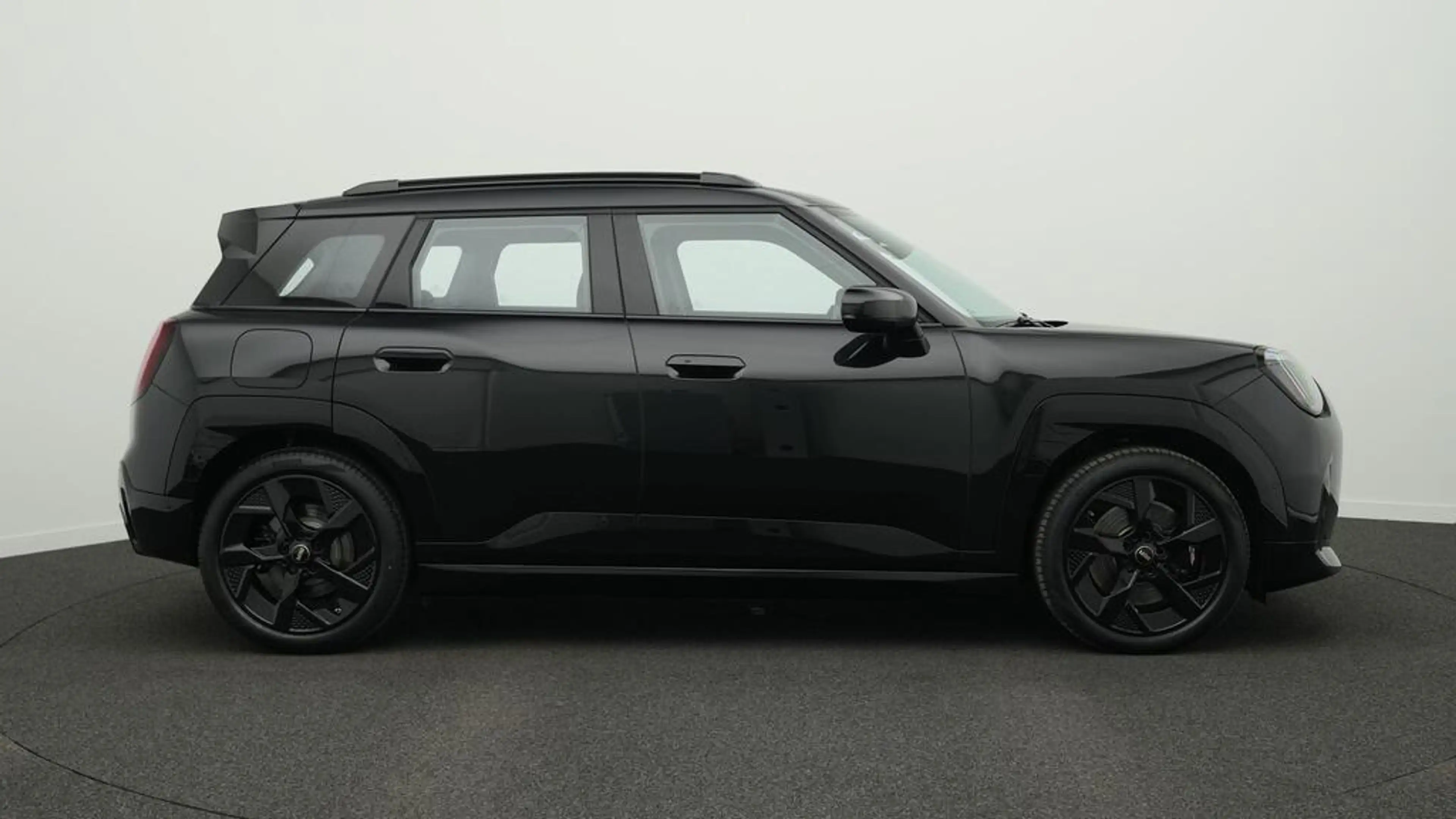 MINI Aceman John Cooper Works Trim — photo 3
