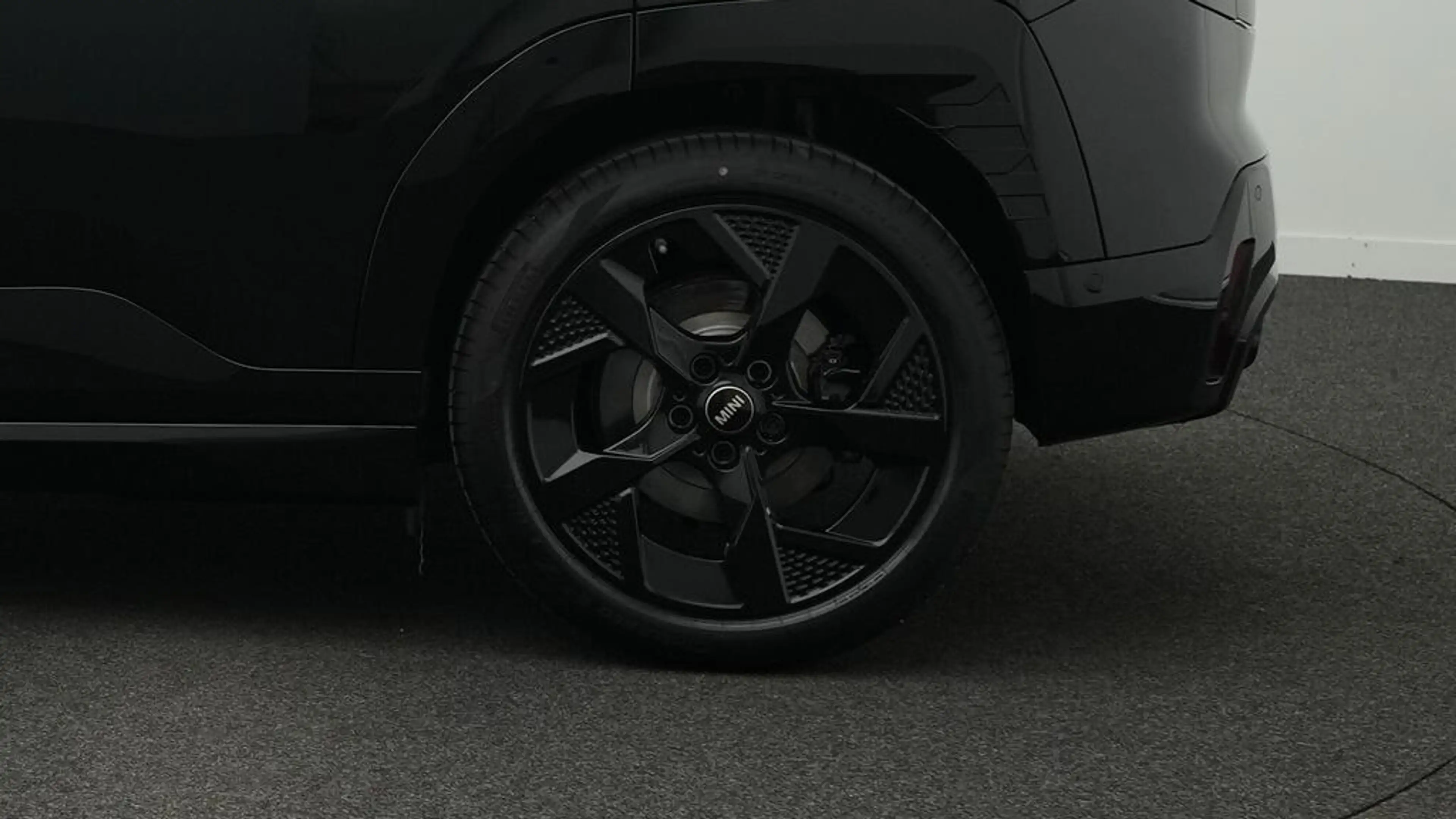 MINI Aceman John Cooper Works Trim — photo 10
