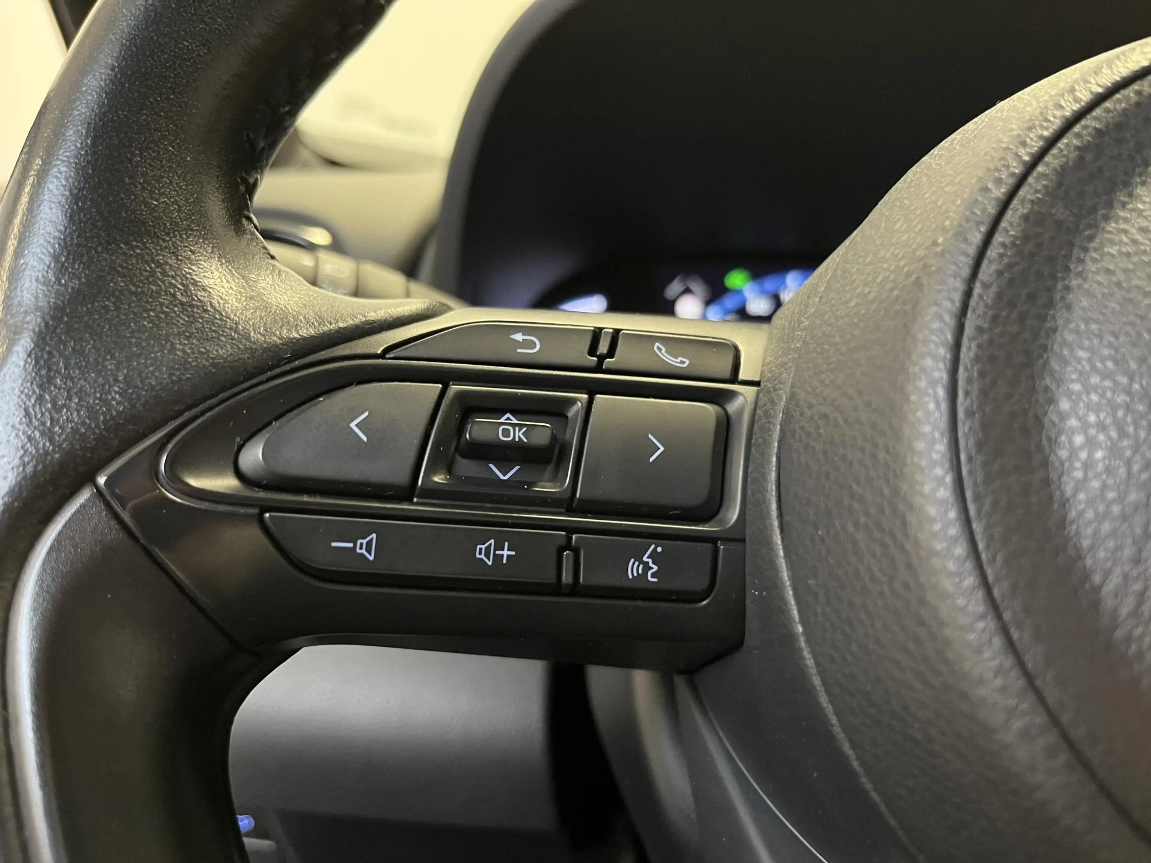 Toyota Yaris Cross 1.5 Hybrid Explore | PANO | HEAD UP | CAMERA | CAR — photo 27