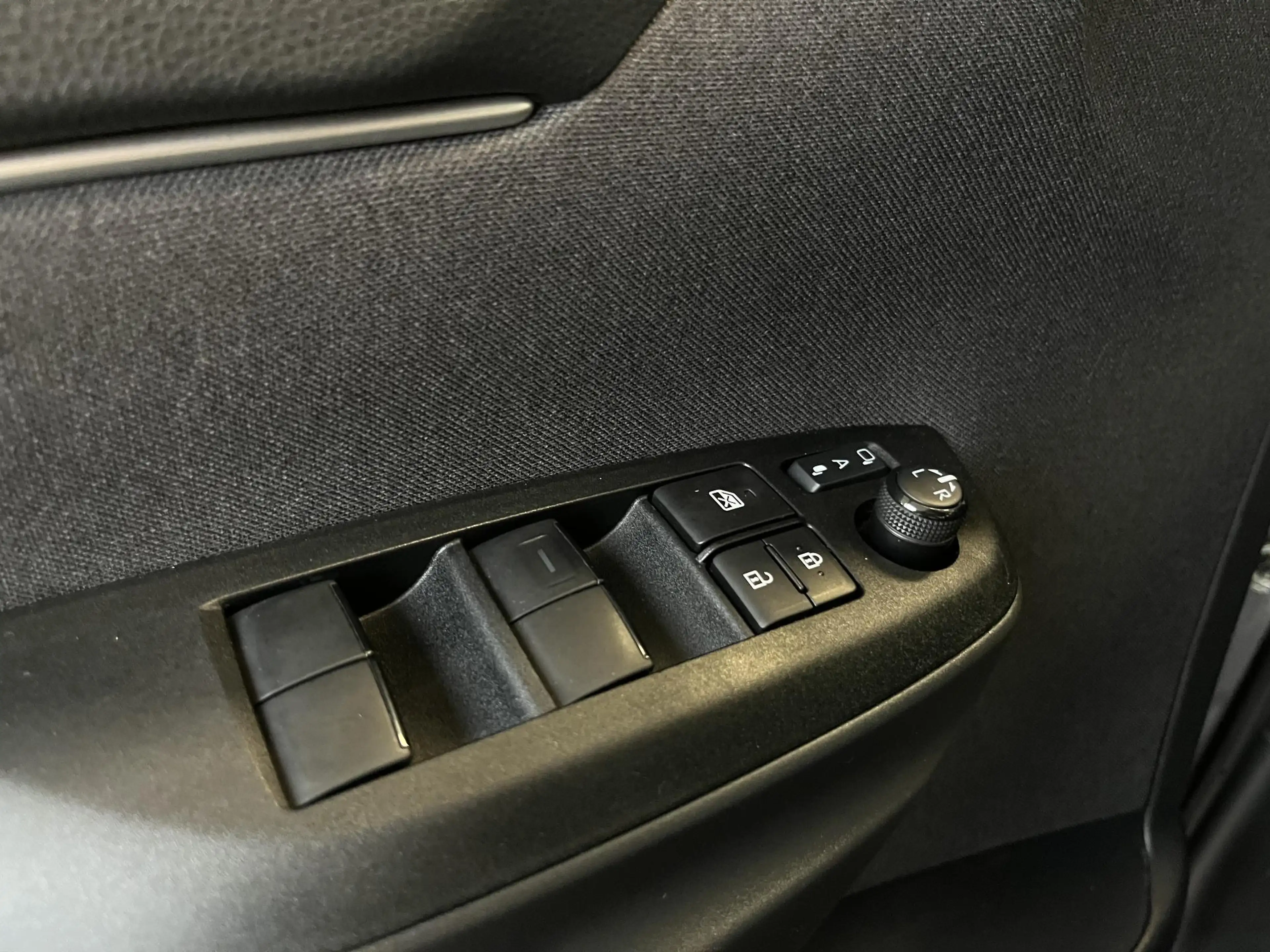 Toyota Yaris Cross 1.5 Hybrid Explore | PANO | HEAD UP | CAMERA | CAR — photo 37